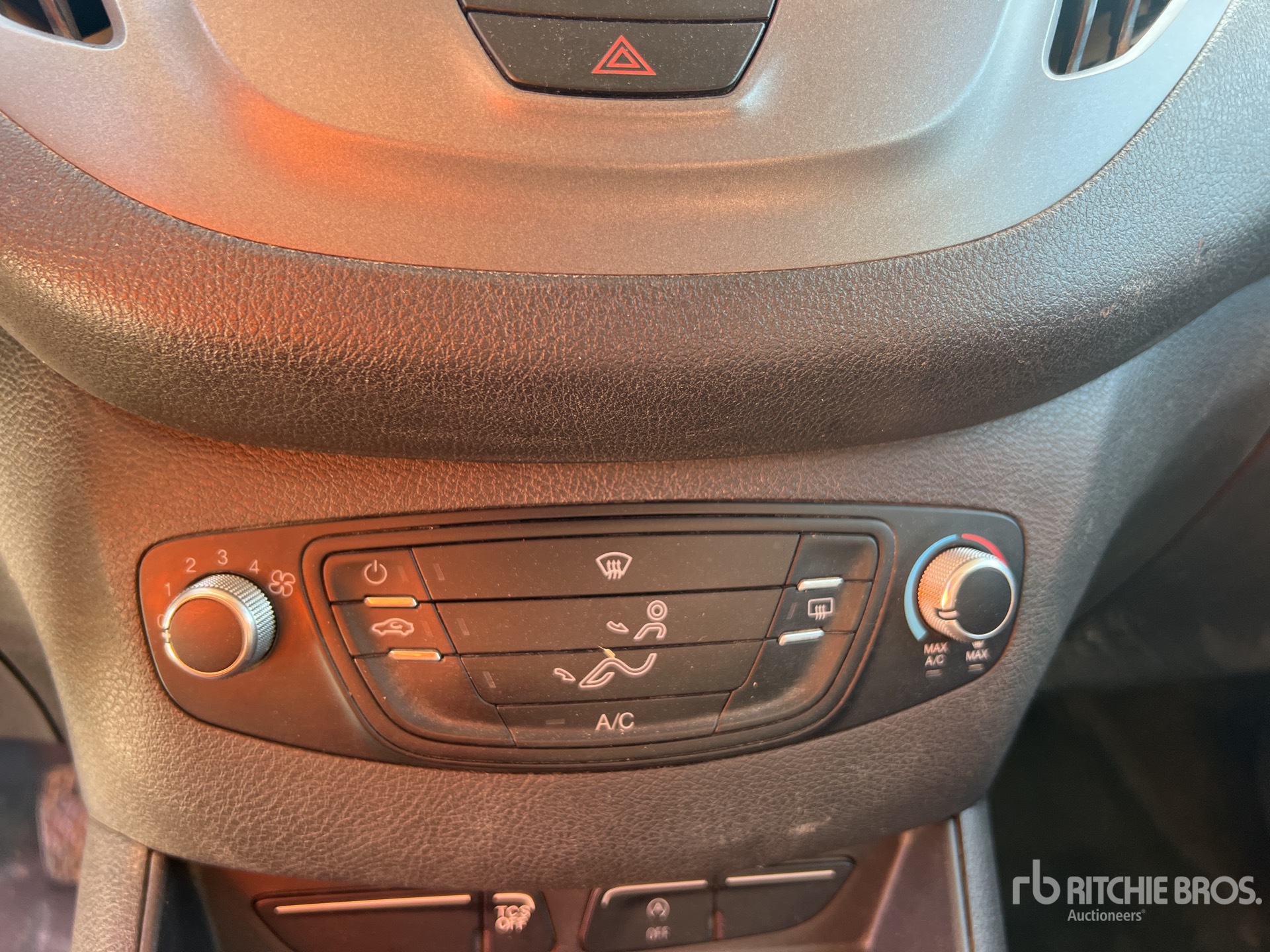 2019 Ford TRANSIT COURIER