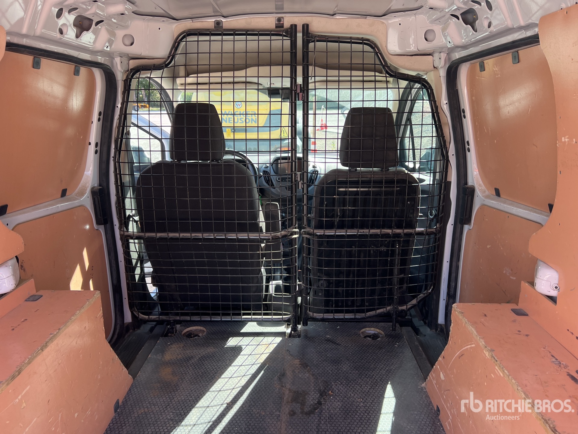 2019 Ford TRANSIT COURIER