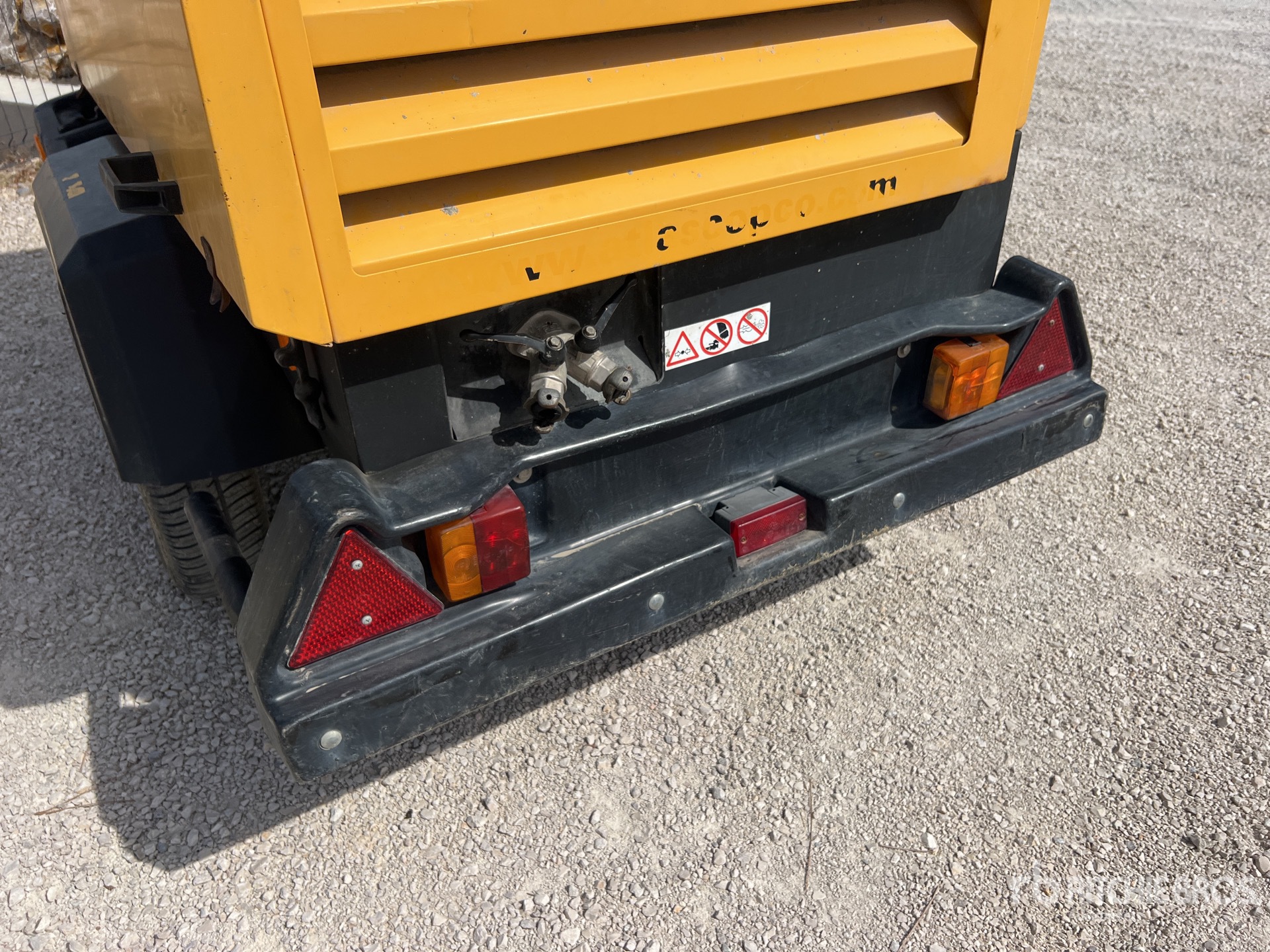 2002 Atlas Copco XAS56