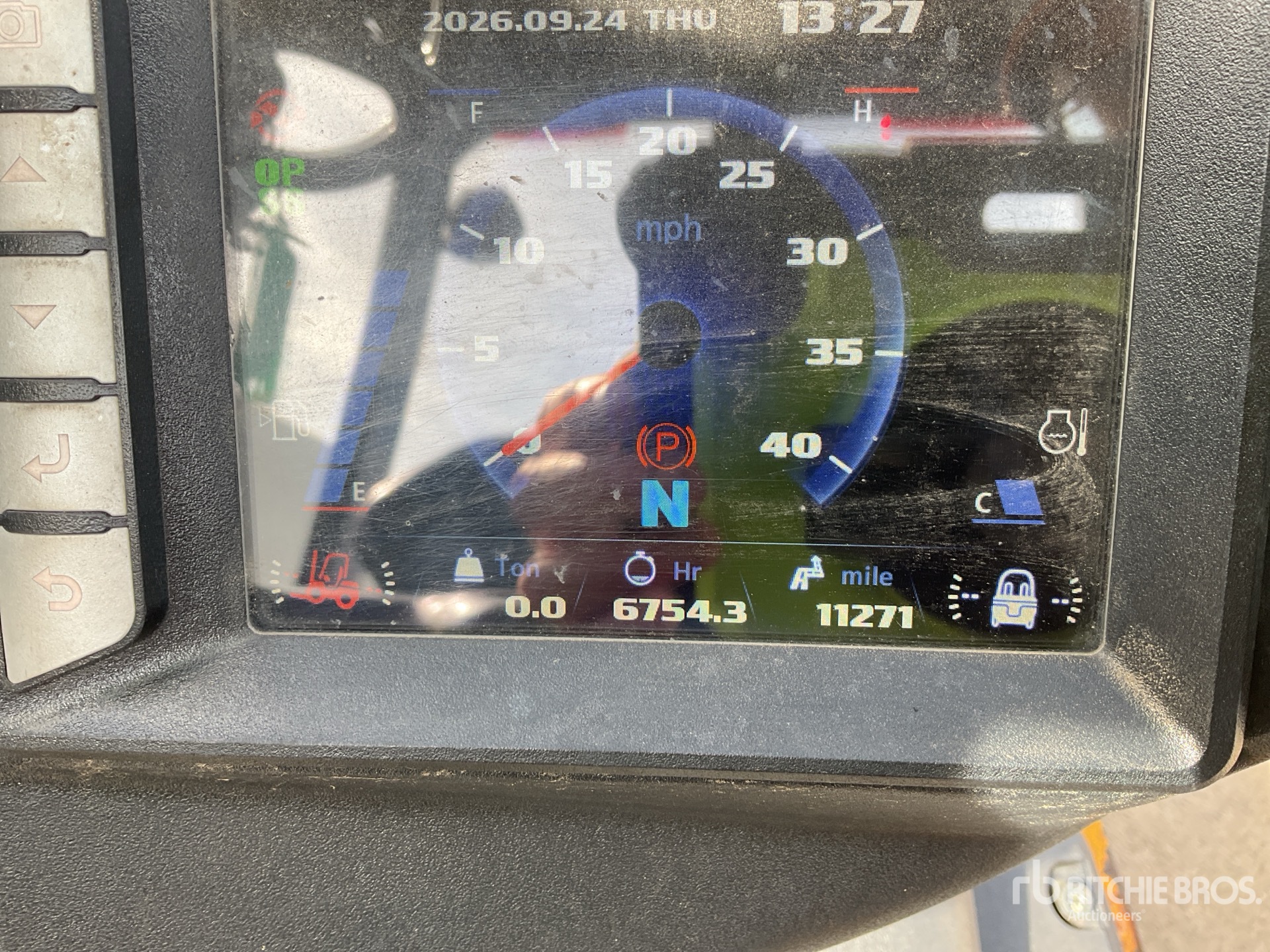 2021 Hyundai 25D-9V