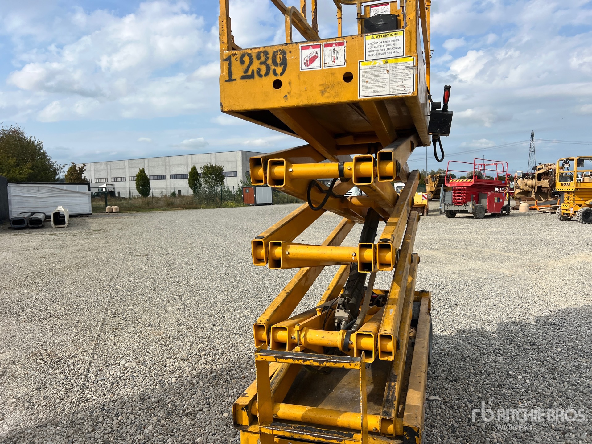 2007 Haulotte COMPACT 10N