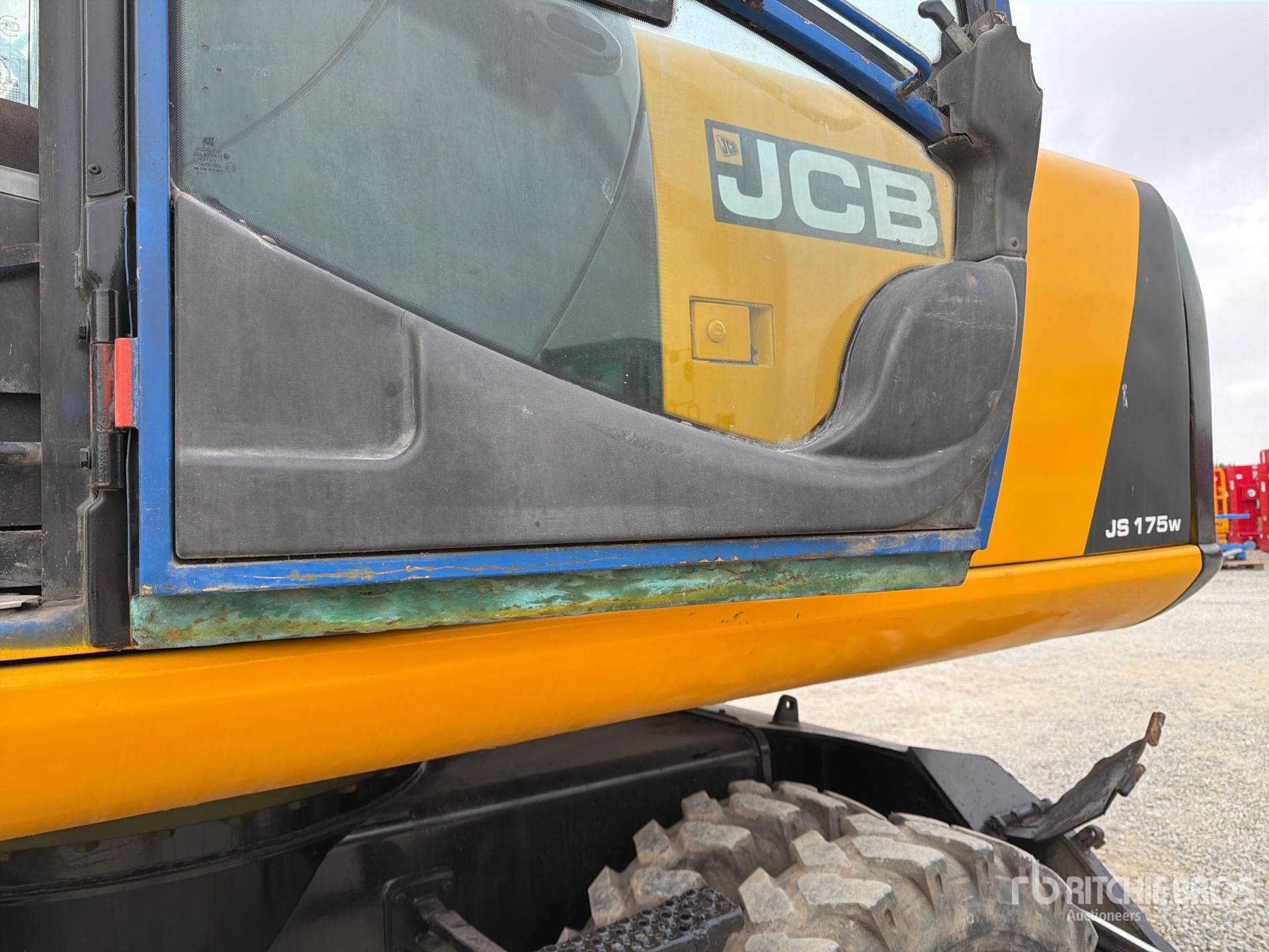 2006 JCB JS175W