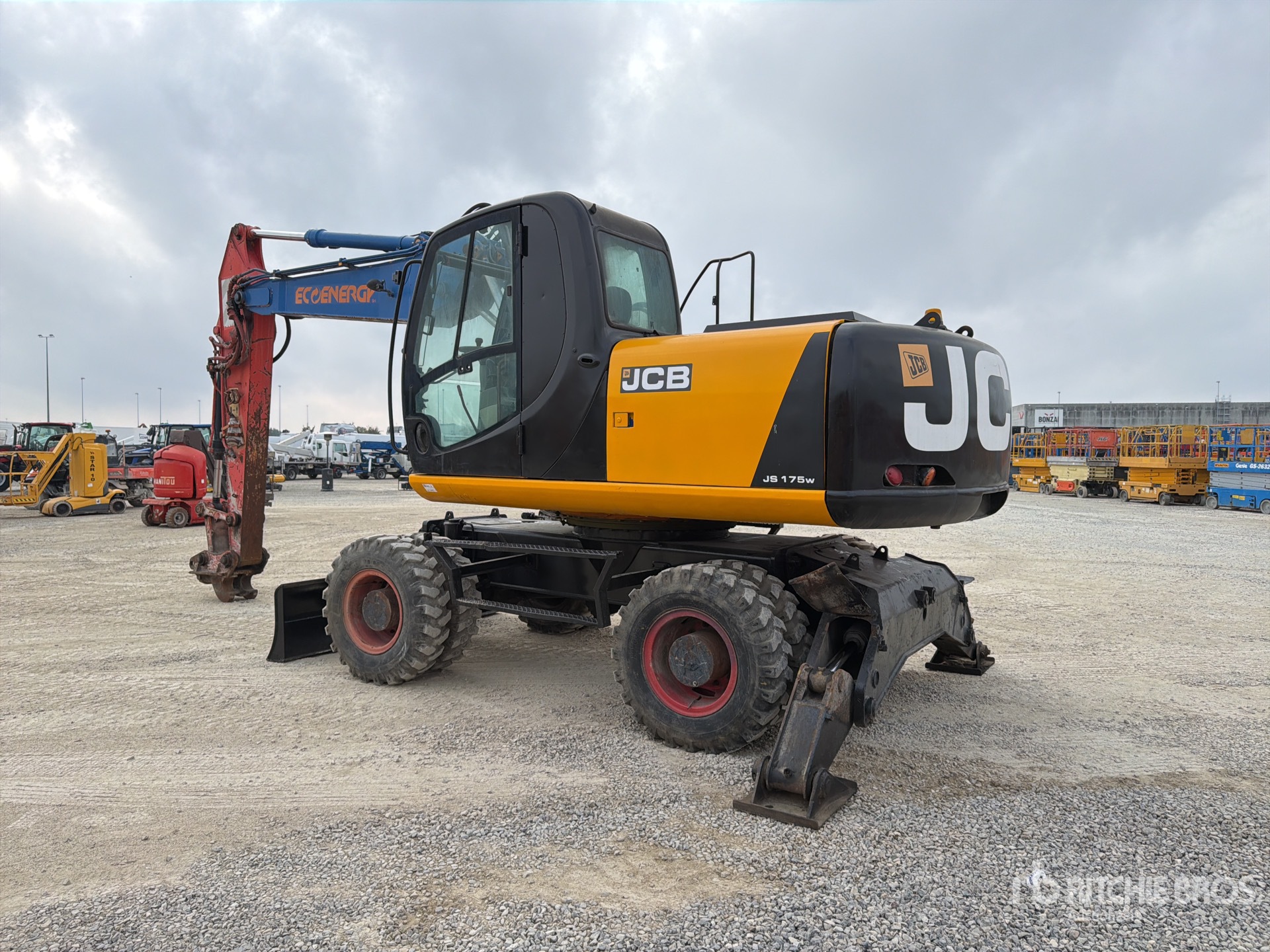 2006 JCB JS175W