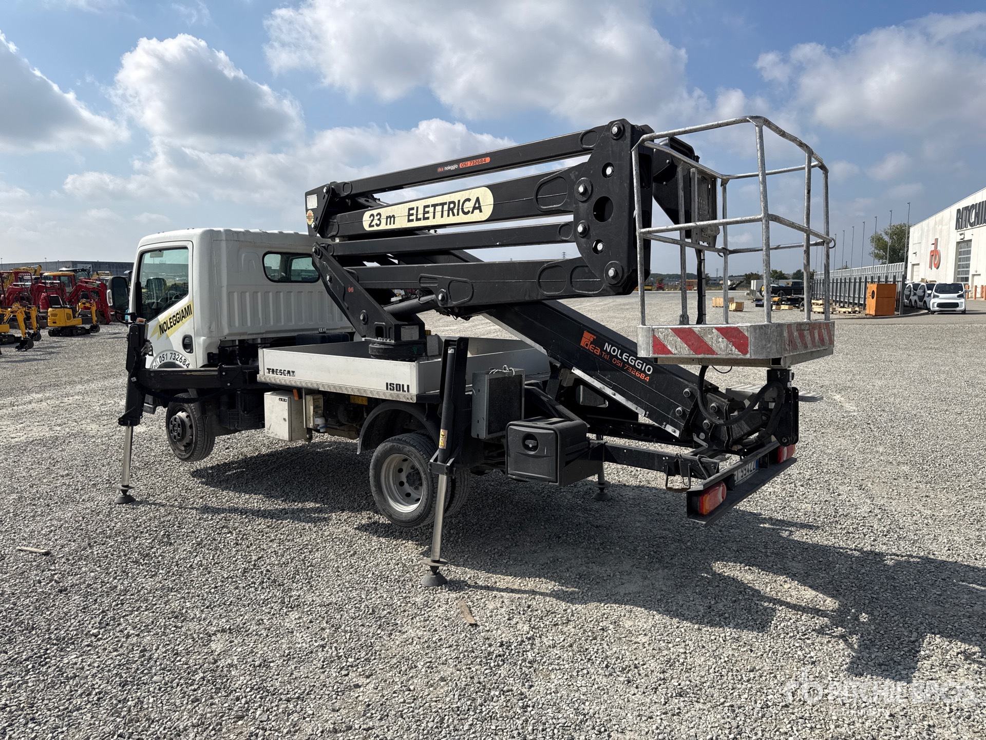 2015 Nissan NT400