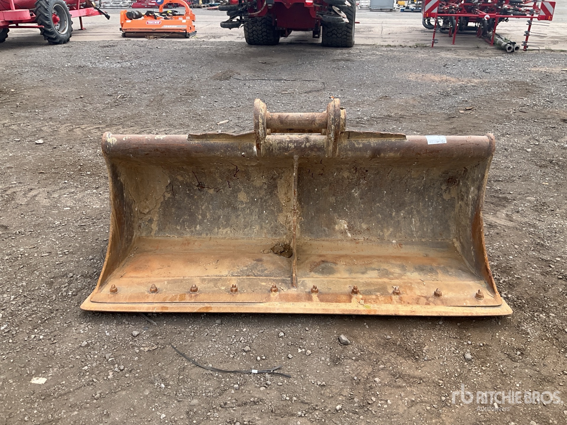 Strickland 2100 mm Cleanup