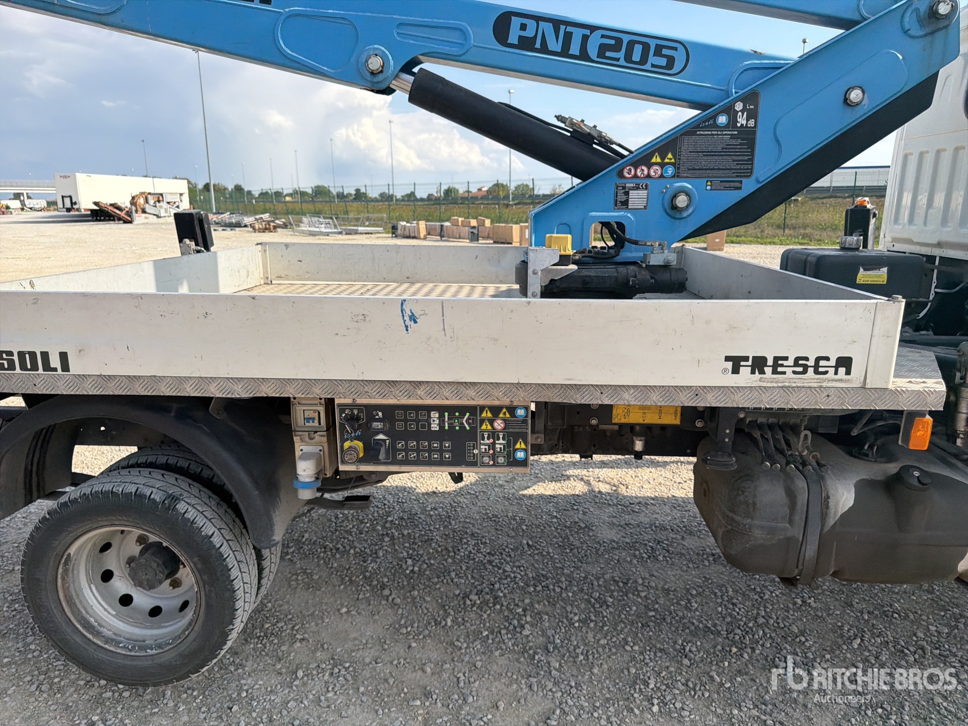 2015 Nissan CABSTAR NT400
