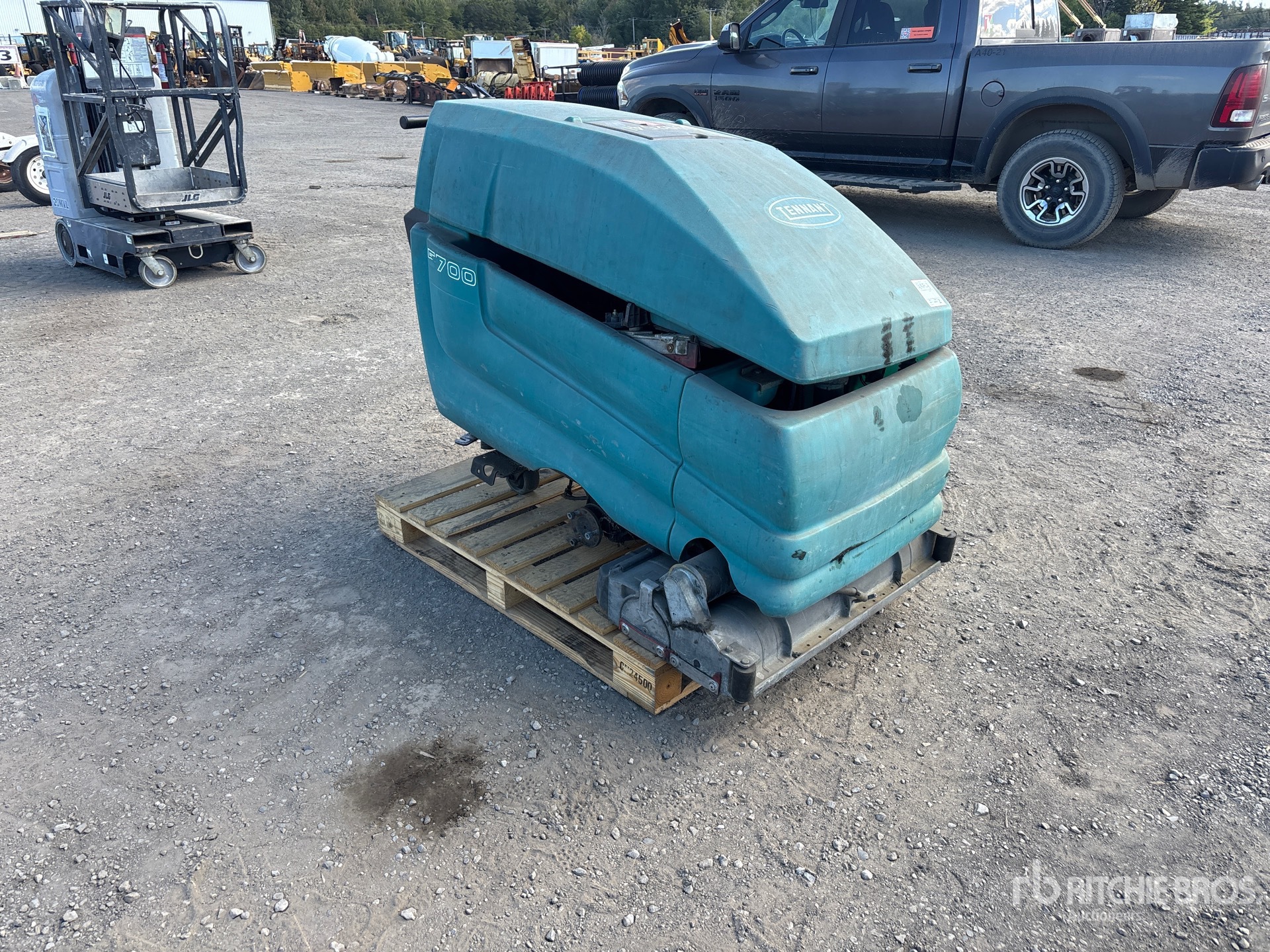 Tennant  5700