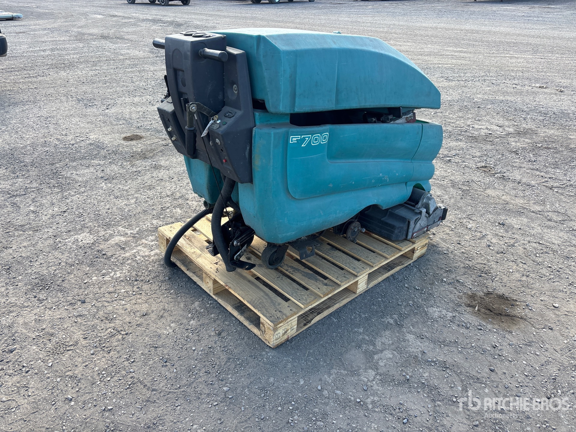 Tennant  5700