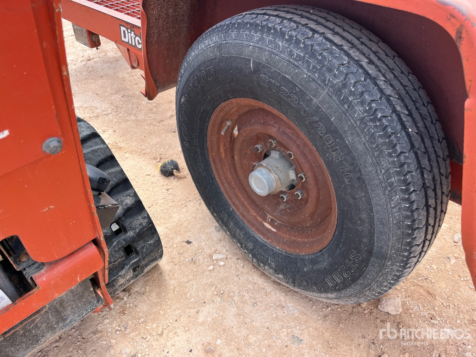 2005 Ditch Witch S6B
