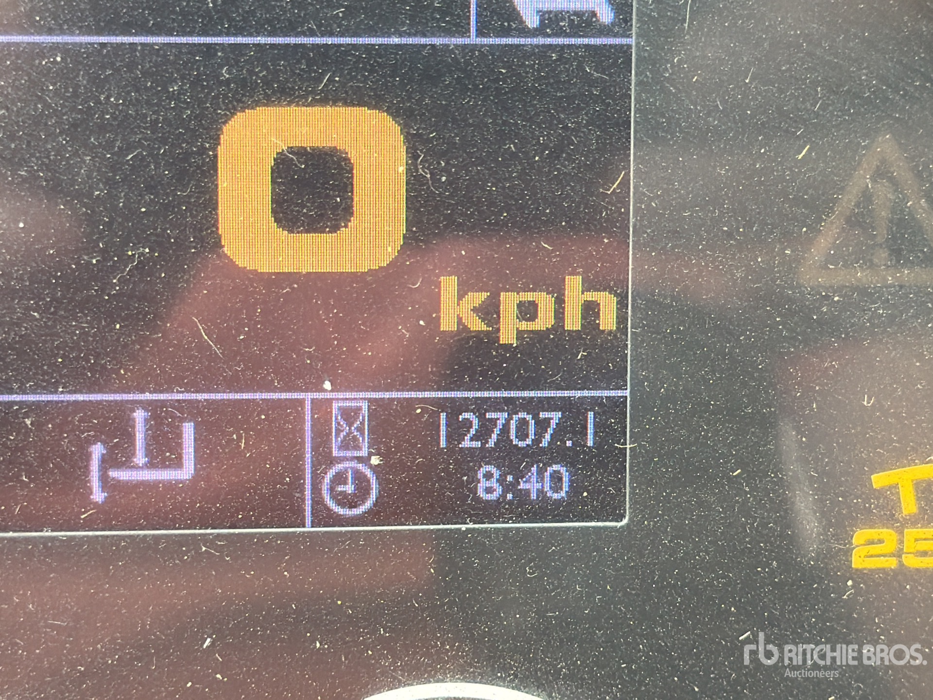 2015 JCB 525