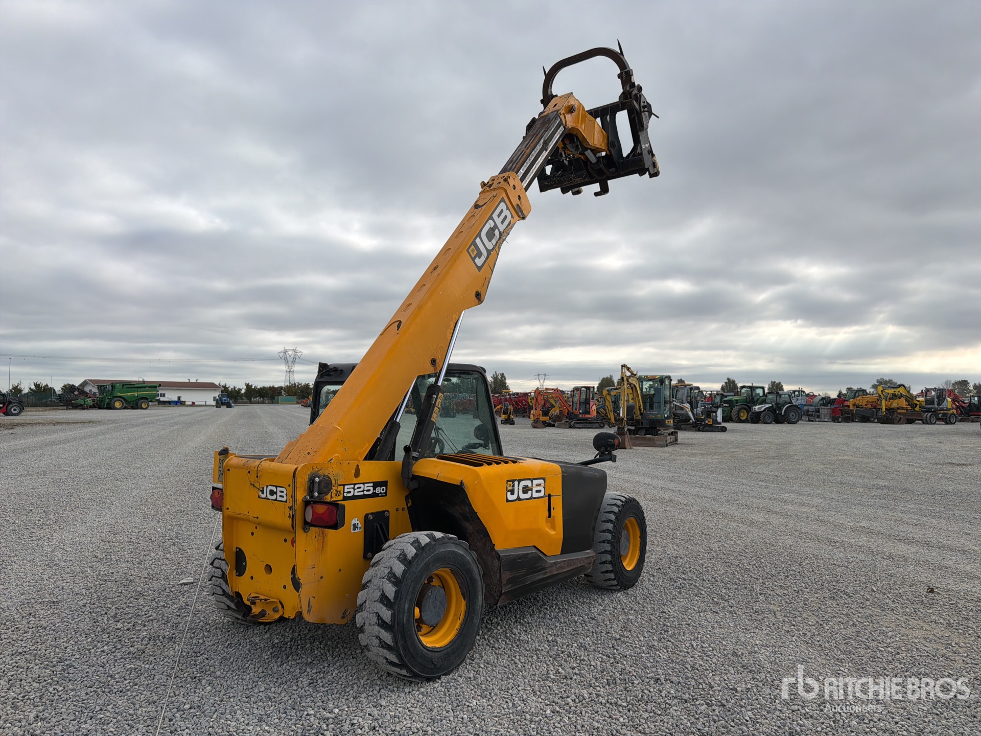 2015 JCB 525
