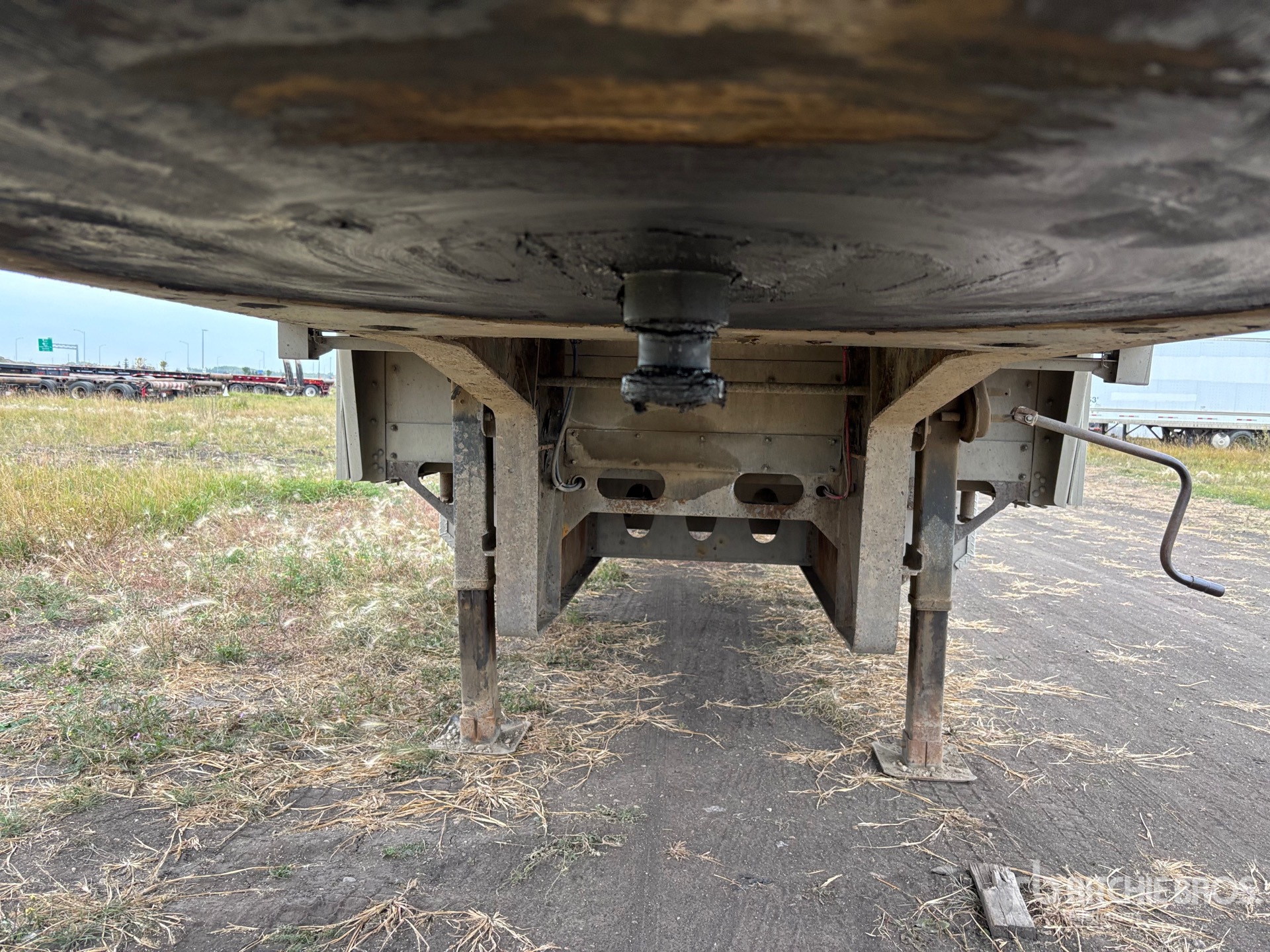 2012 Wilson 48 FT T/A SPREAD AXLE