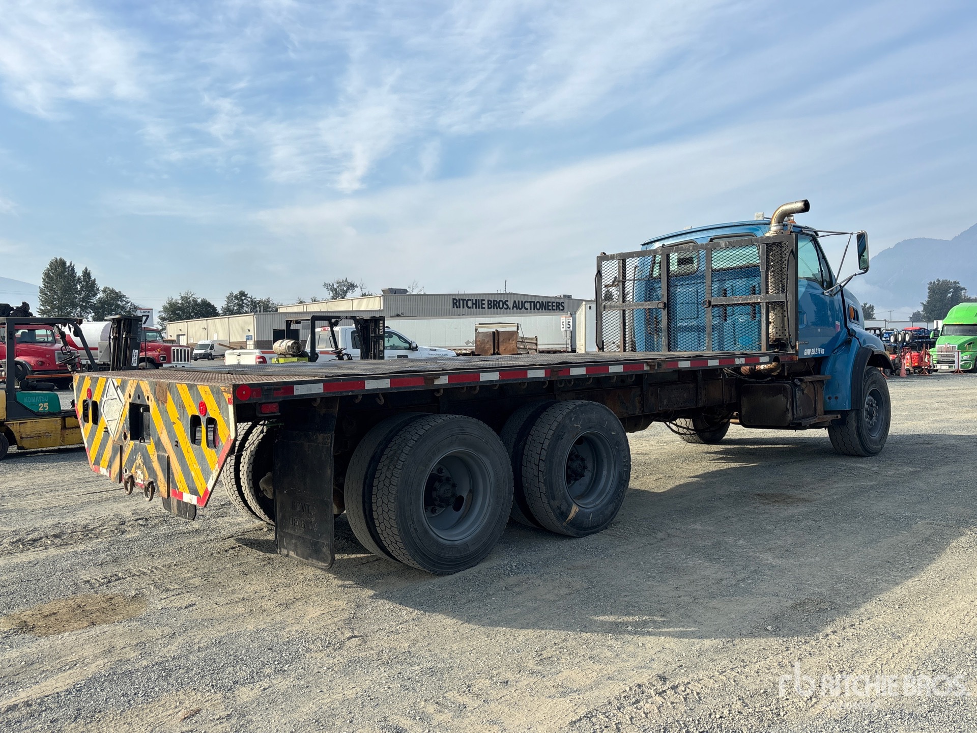 2000 Sterling L9500