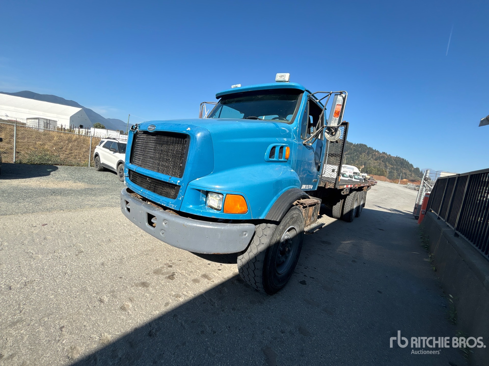 2000 Sterling L9500