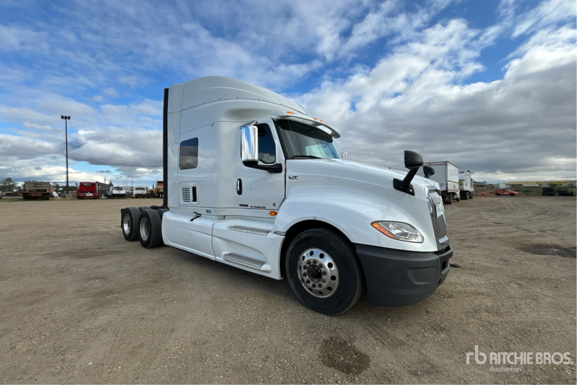 2019 International LT625