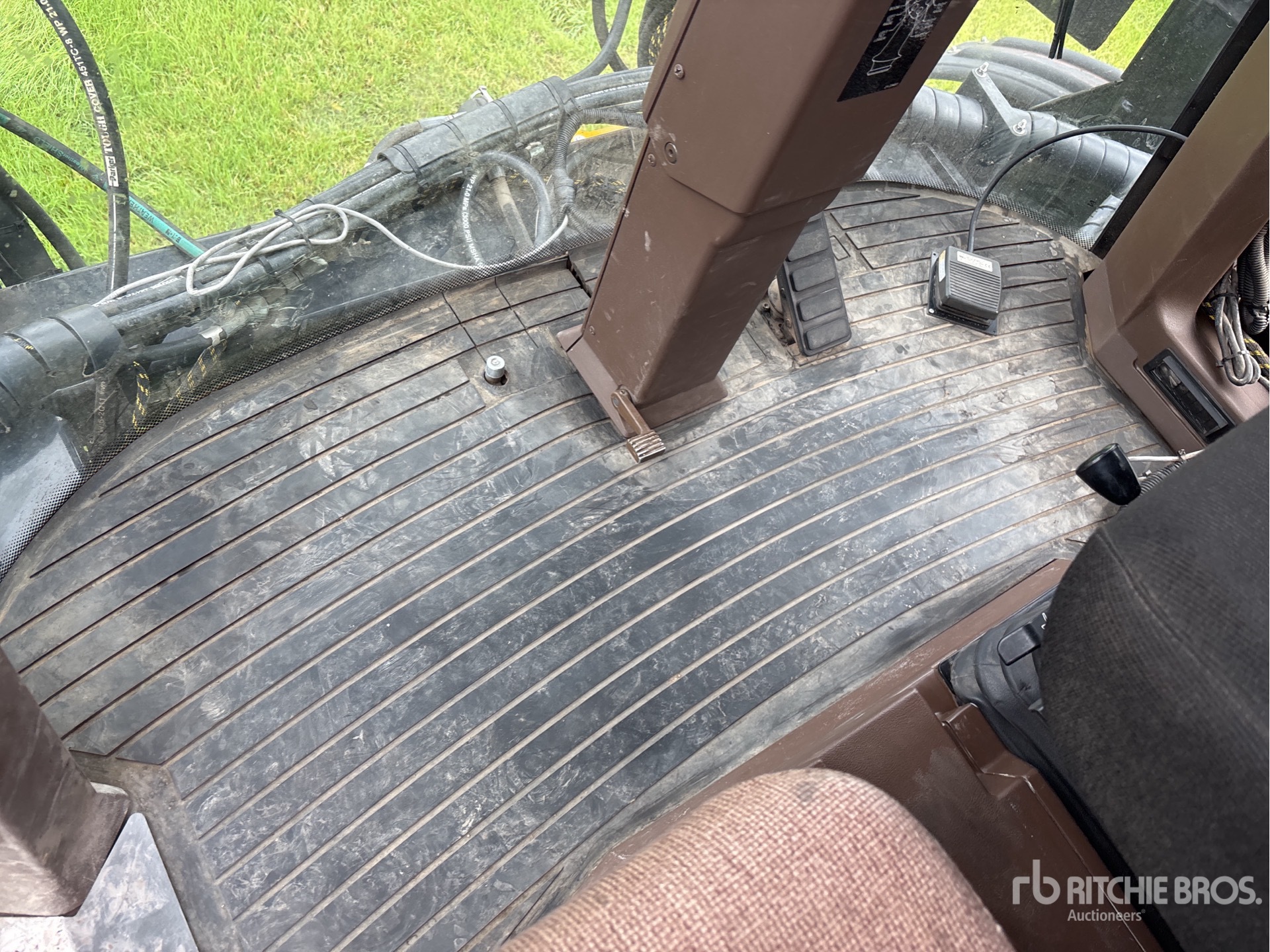 2012 New Holland SP240F