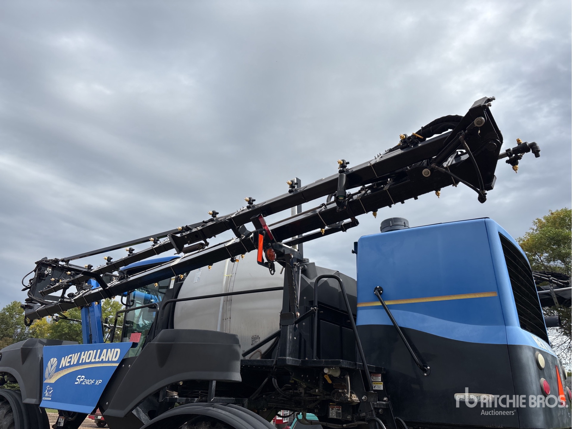2012 New Holland SP240F