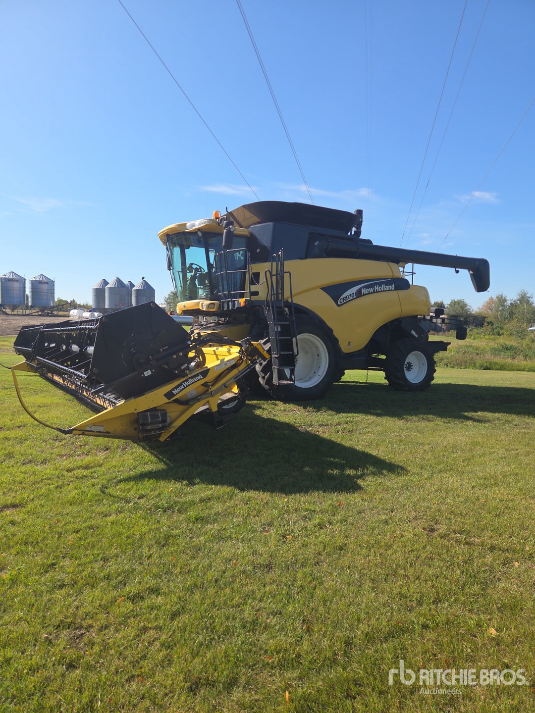 Photo of 2004 New Holland CR970