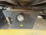 Underbody with Réservoir hydraulique