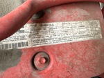 Moteur with Emission Label
