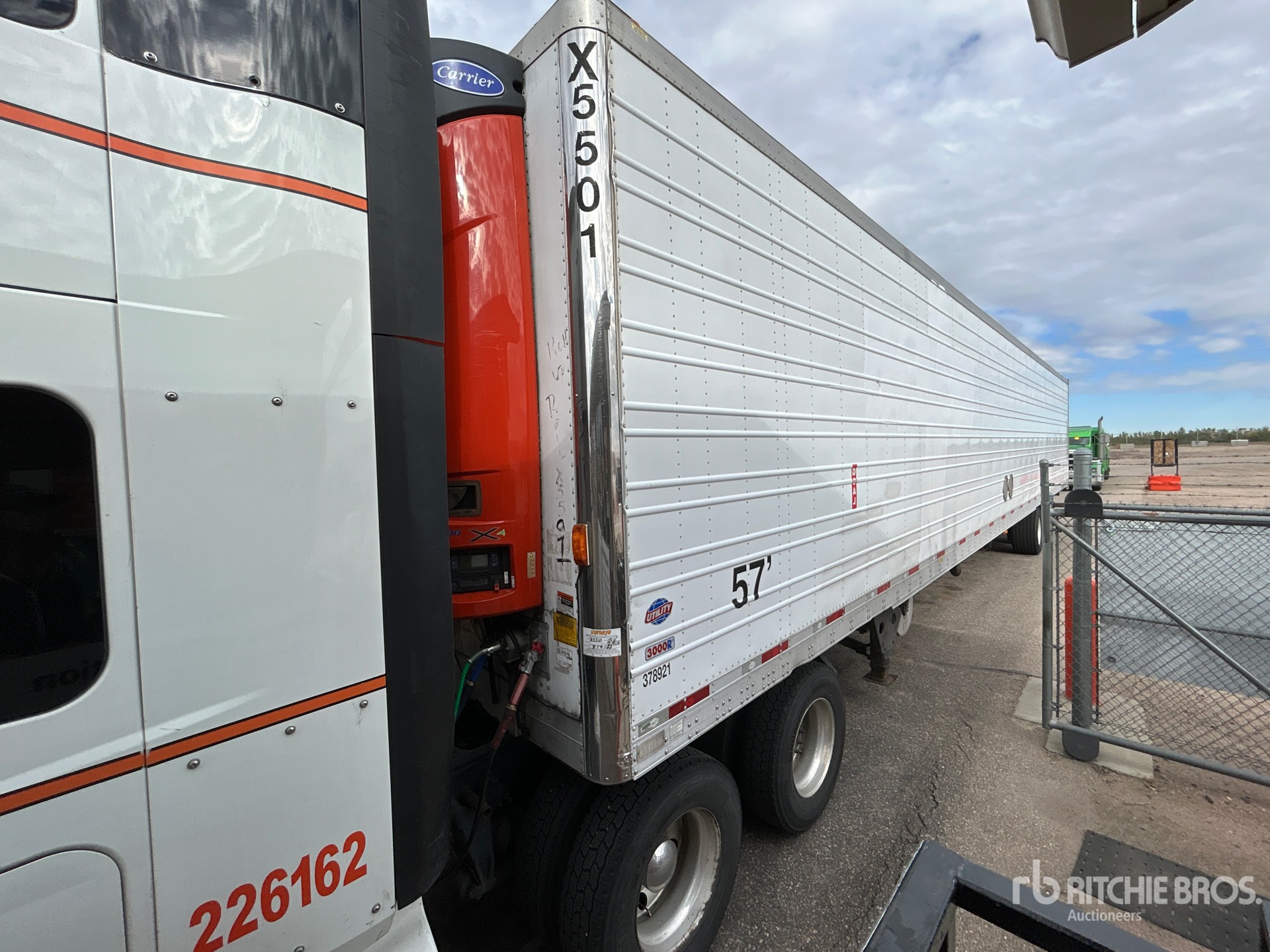 2014 Utility 3000R