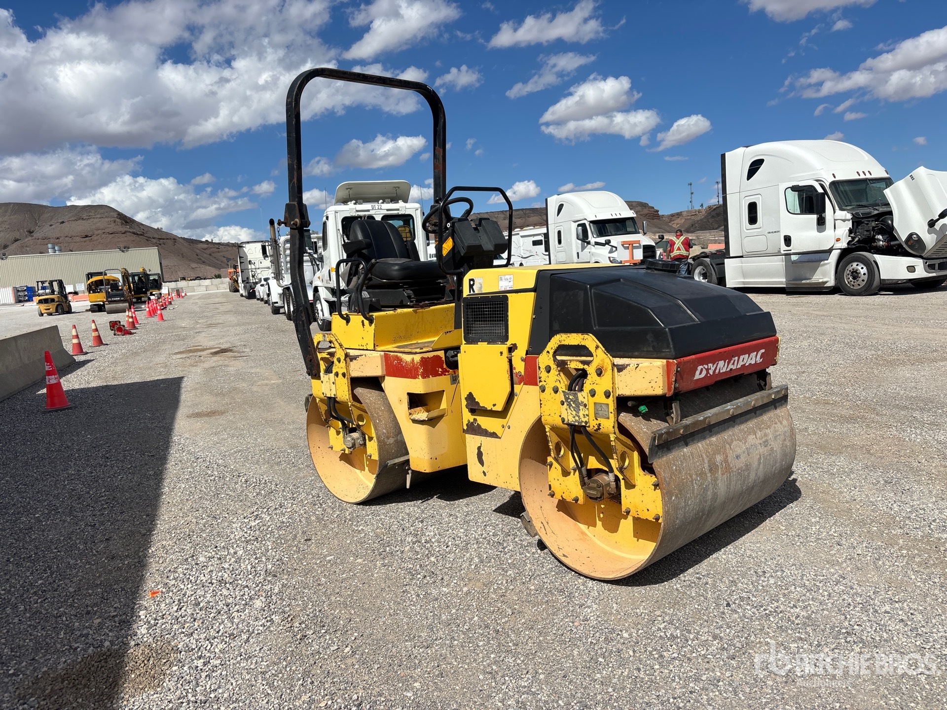 2003 Dynapac CC142