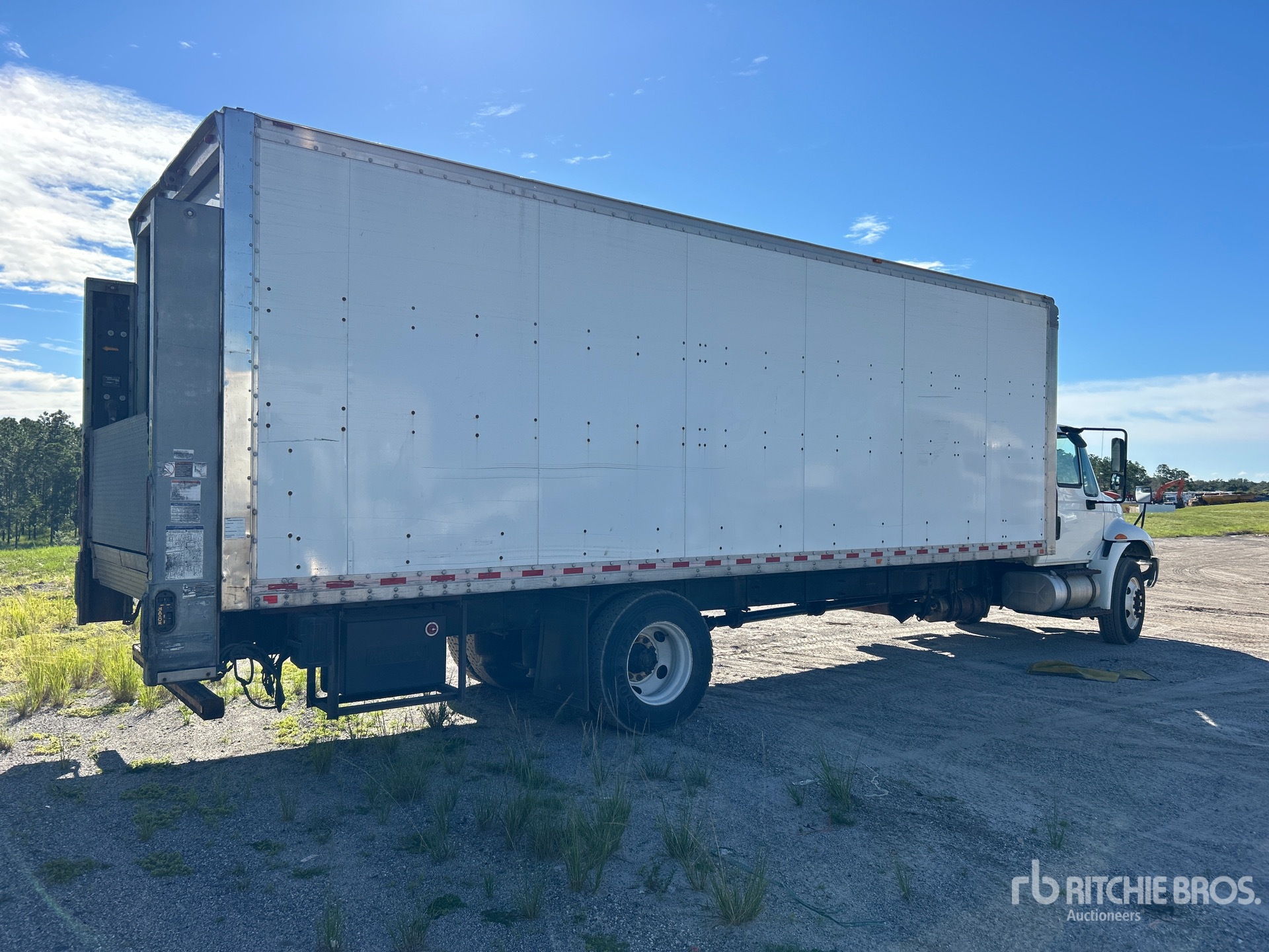 2018 International MA025