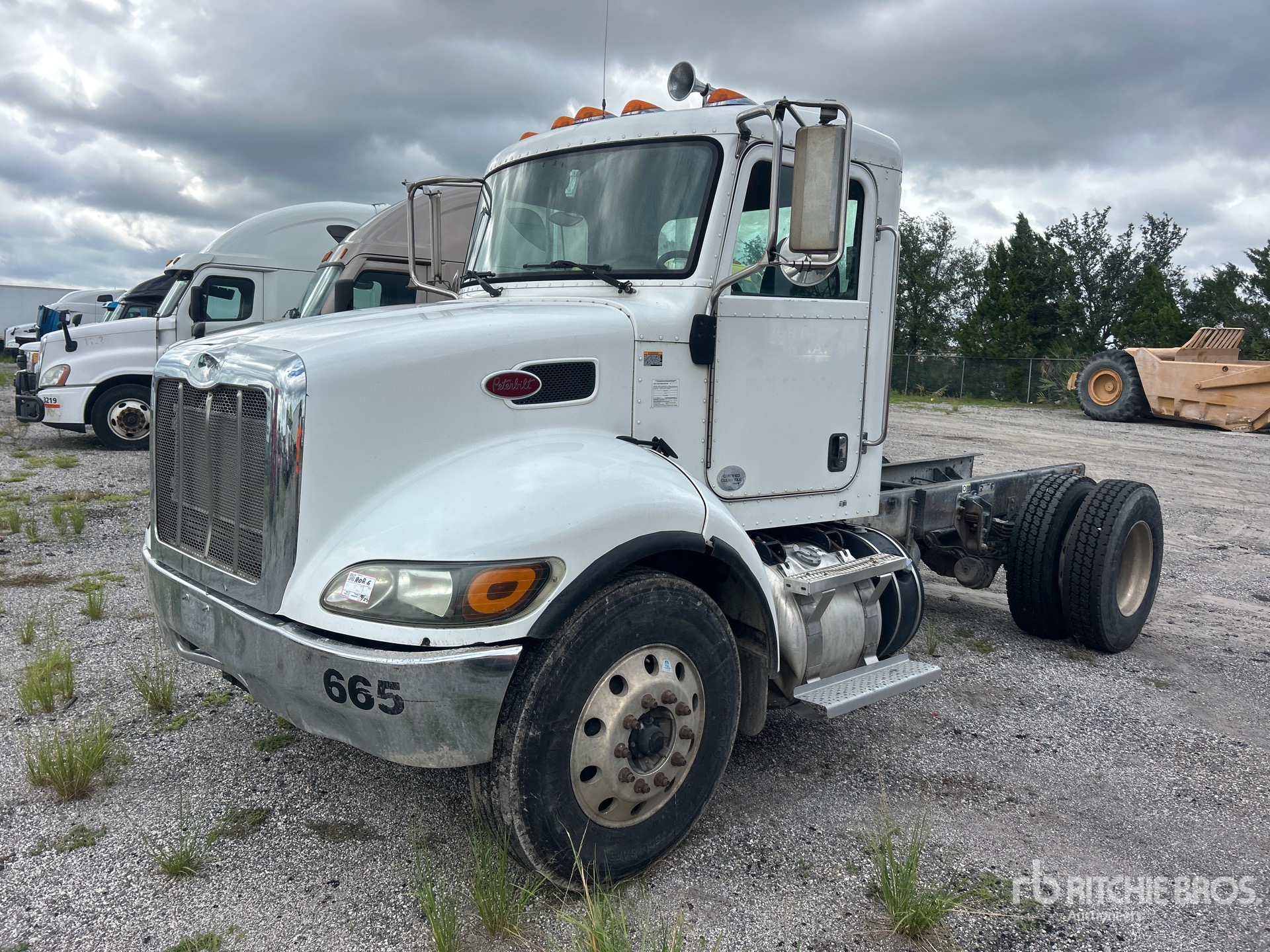 2016 Peterbilt 337
