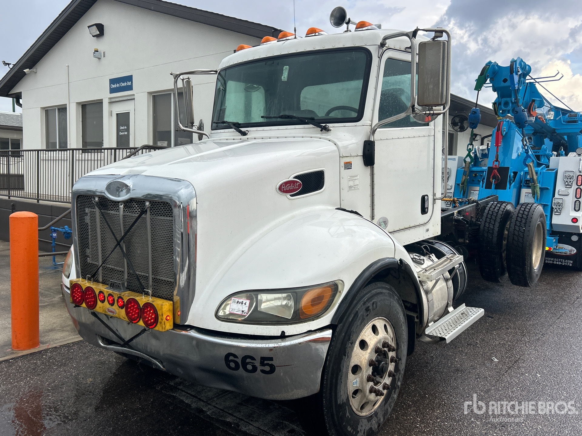 2016 Peterbilt 337