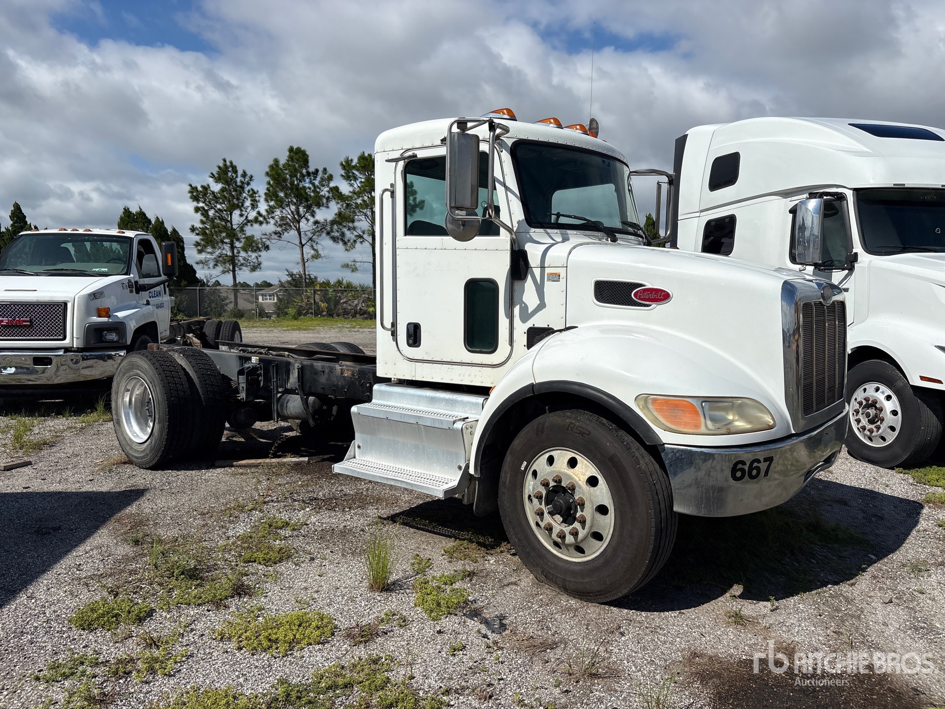 2016 Peterbilt 337