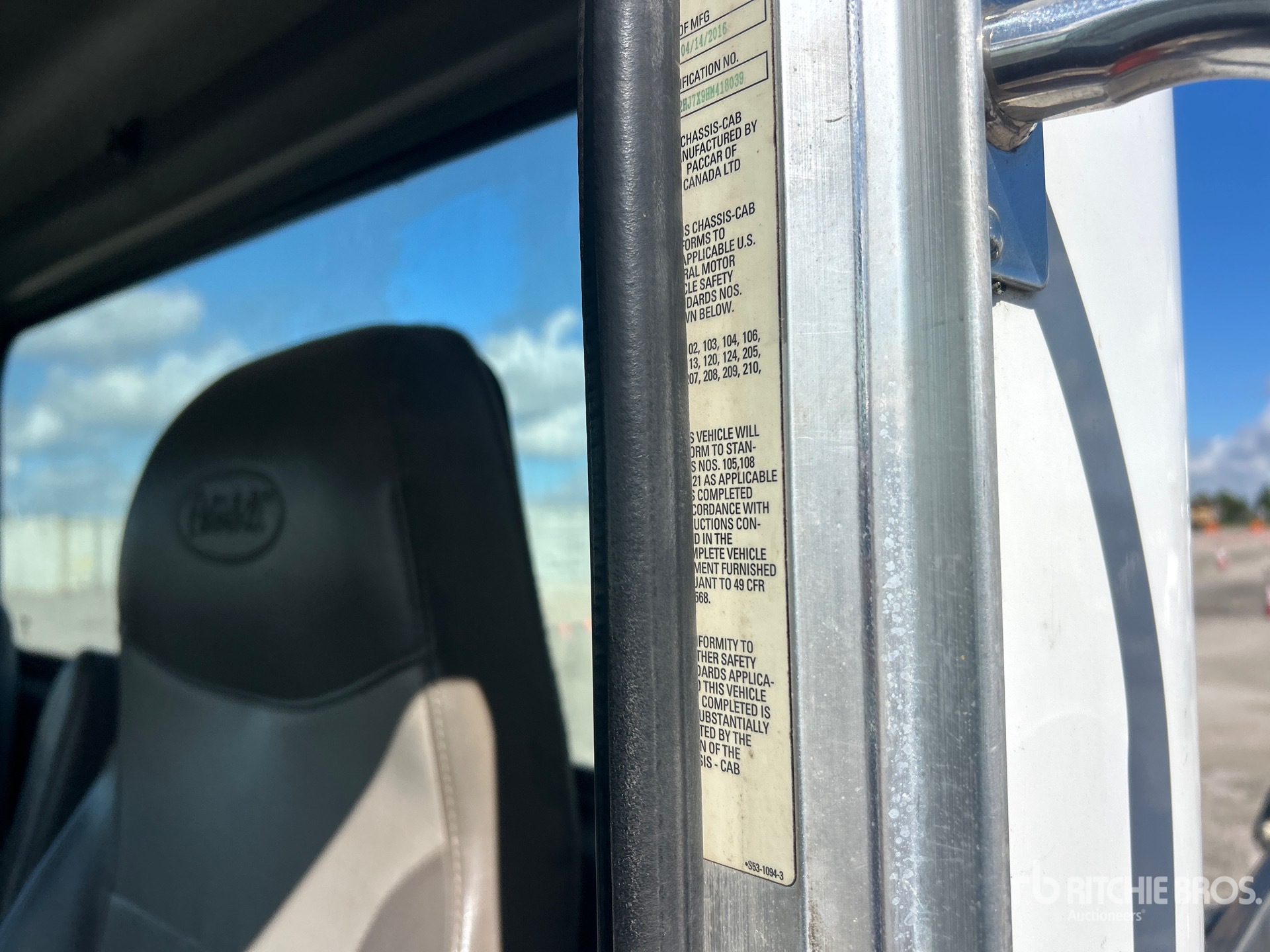 2017 Peterbilt 337
