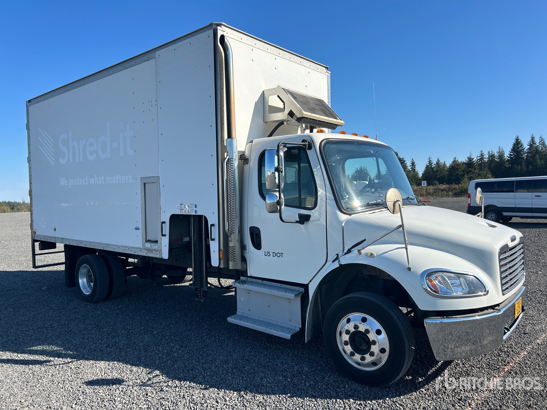 2019 Freightliner M2 106