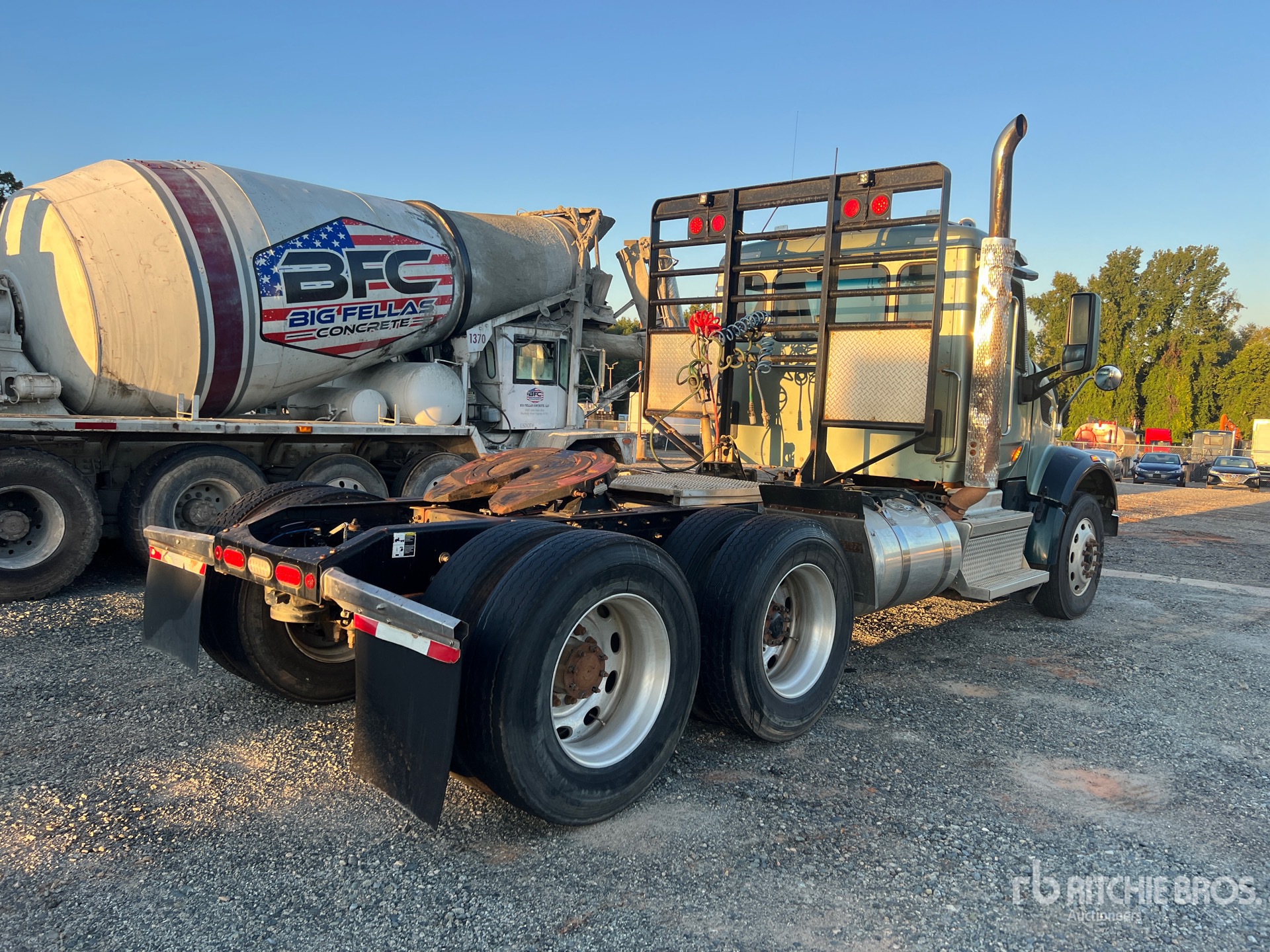 2020 Peterbilt 567