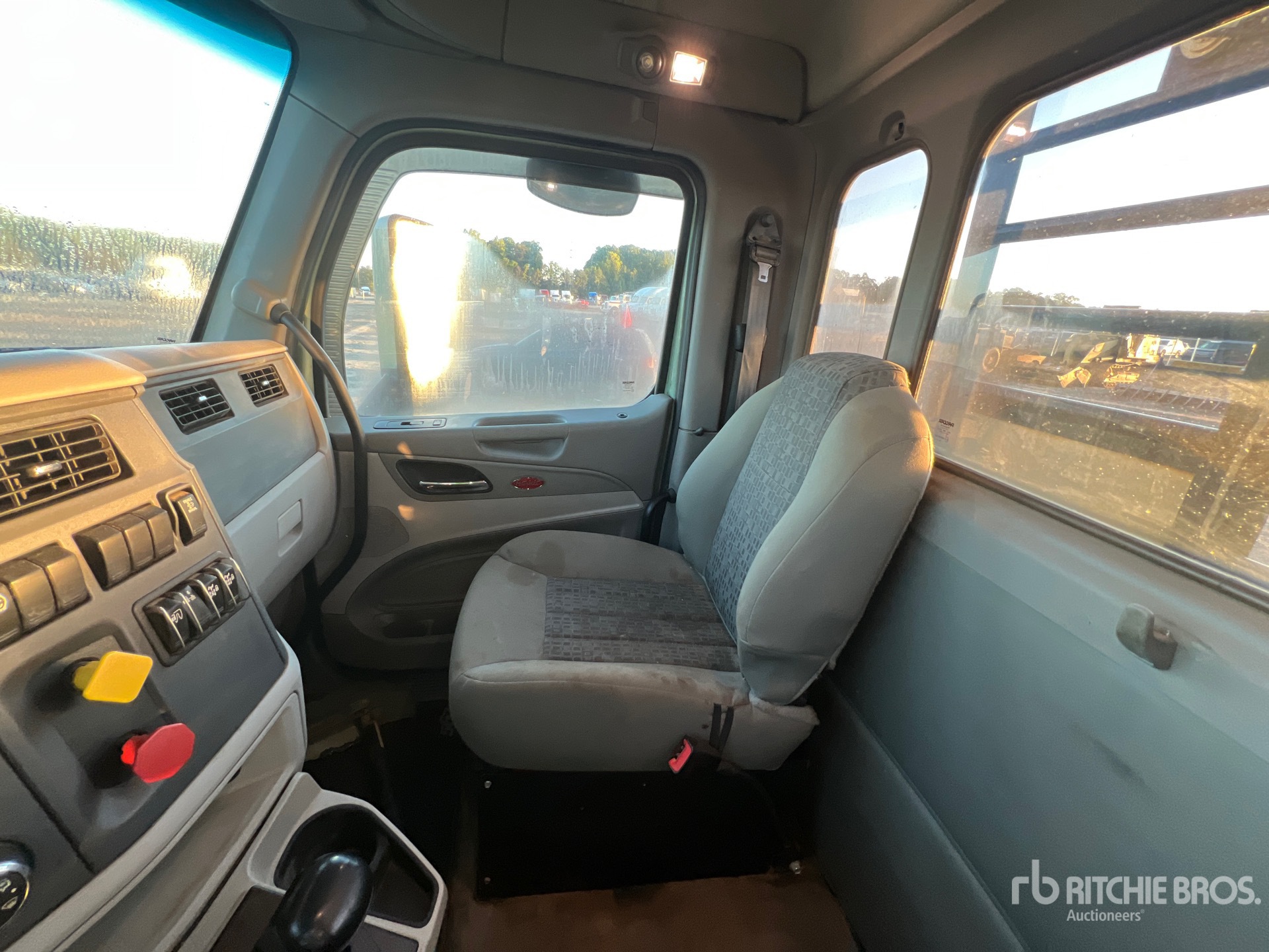 2020 Peterbilt 567