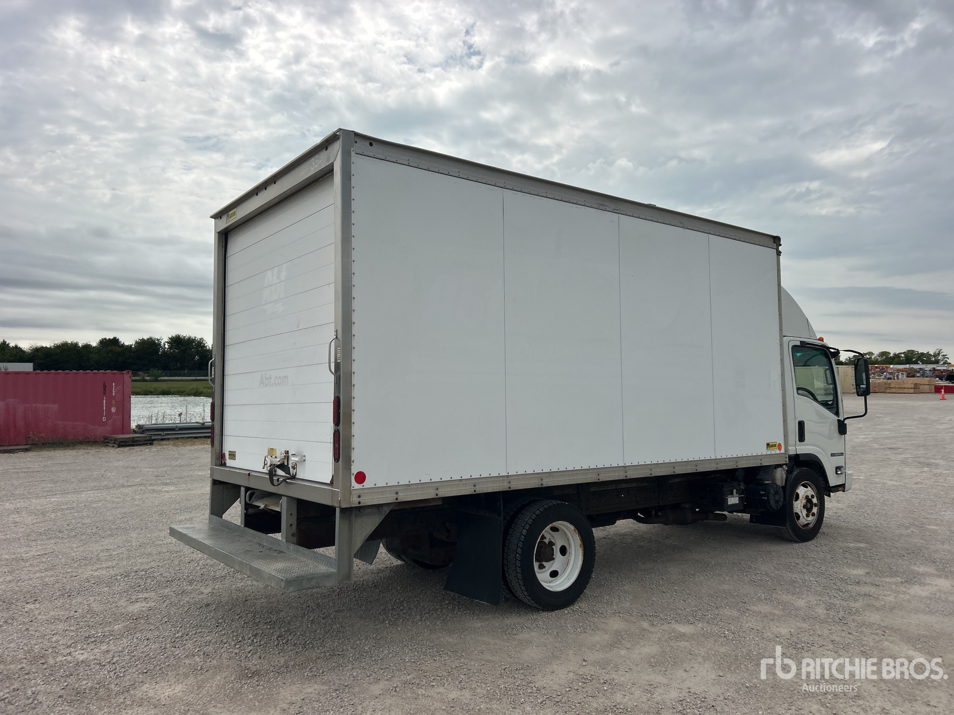 2017 Isuzu NPR HD