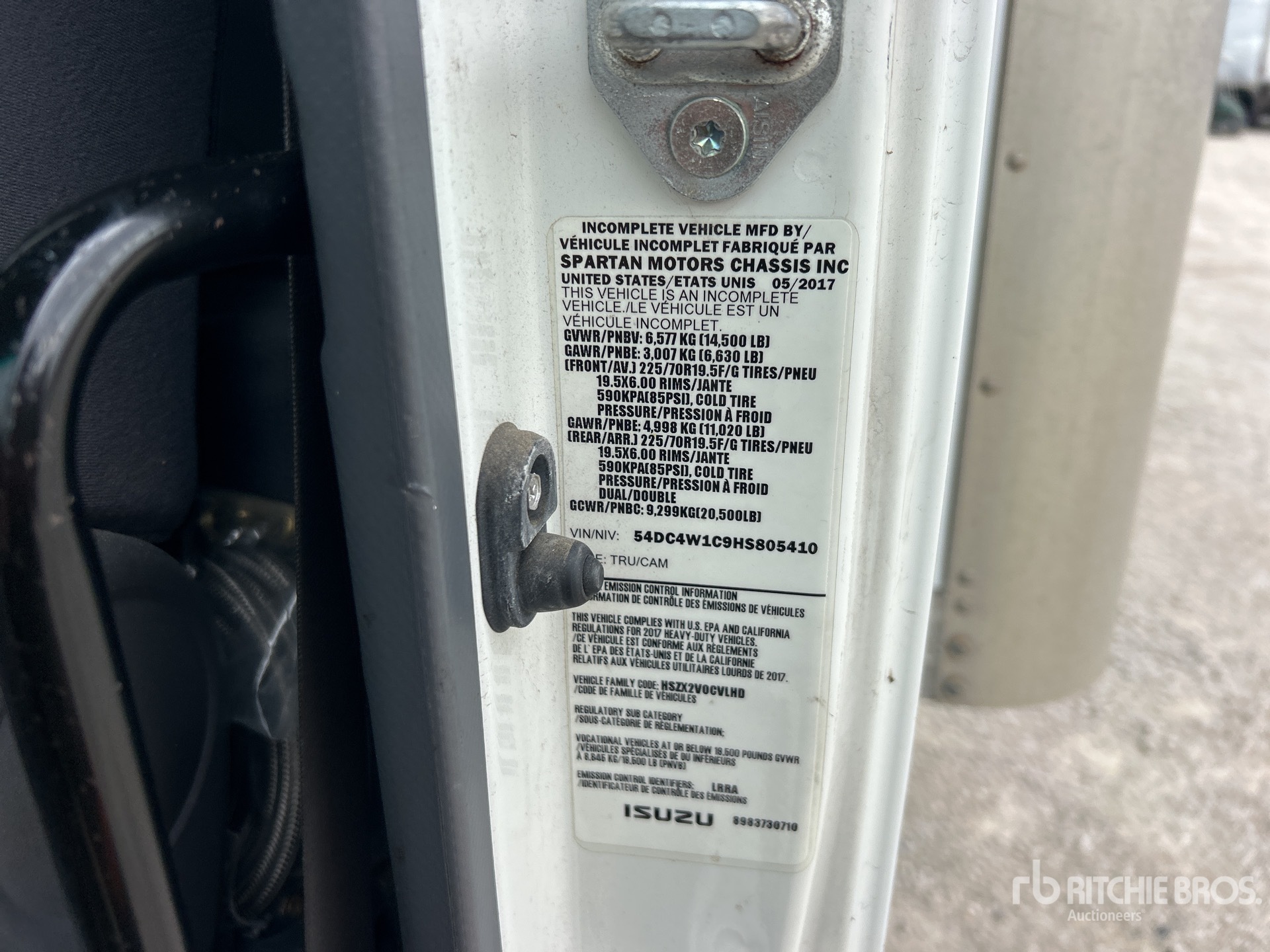 2017 Isuzu NPR HD