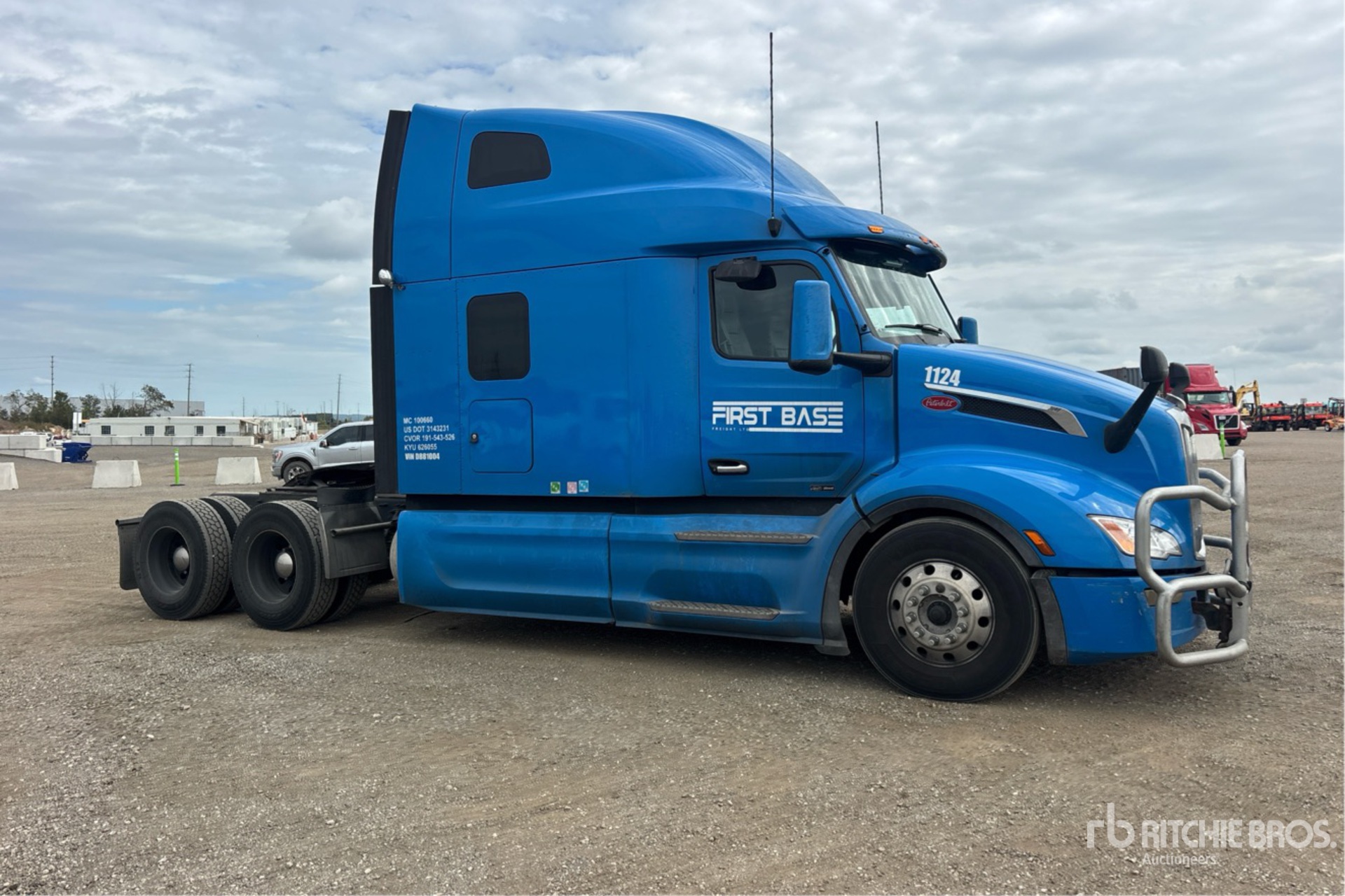 2023 Peterbilt 579