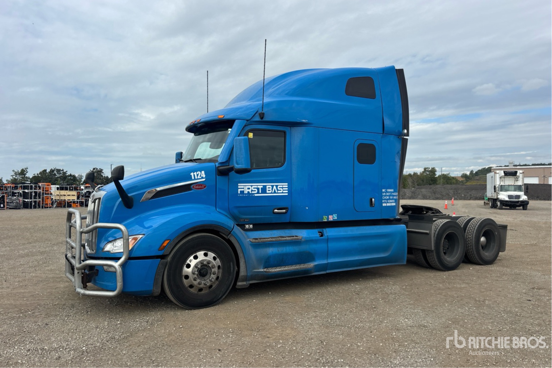 2023 Peterbilt 579