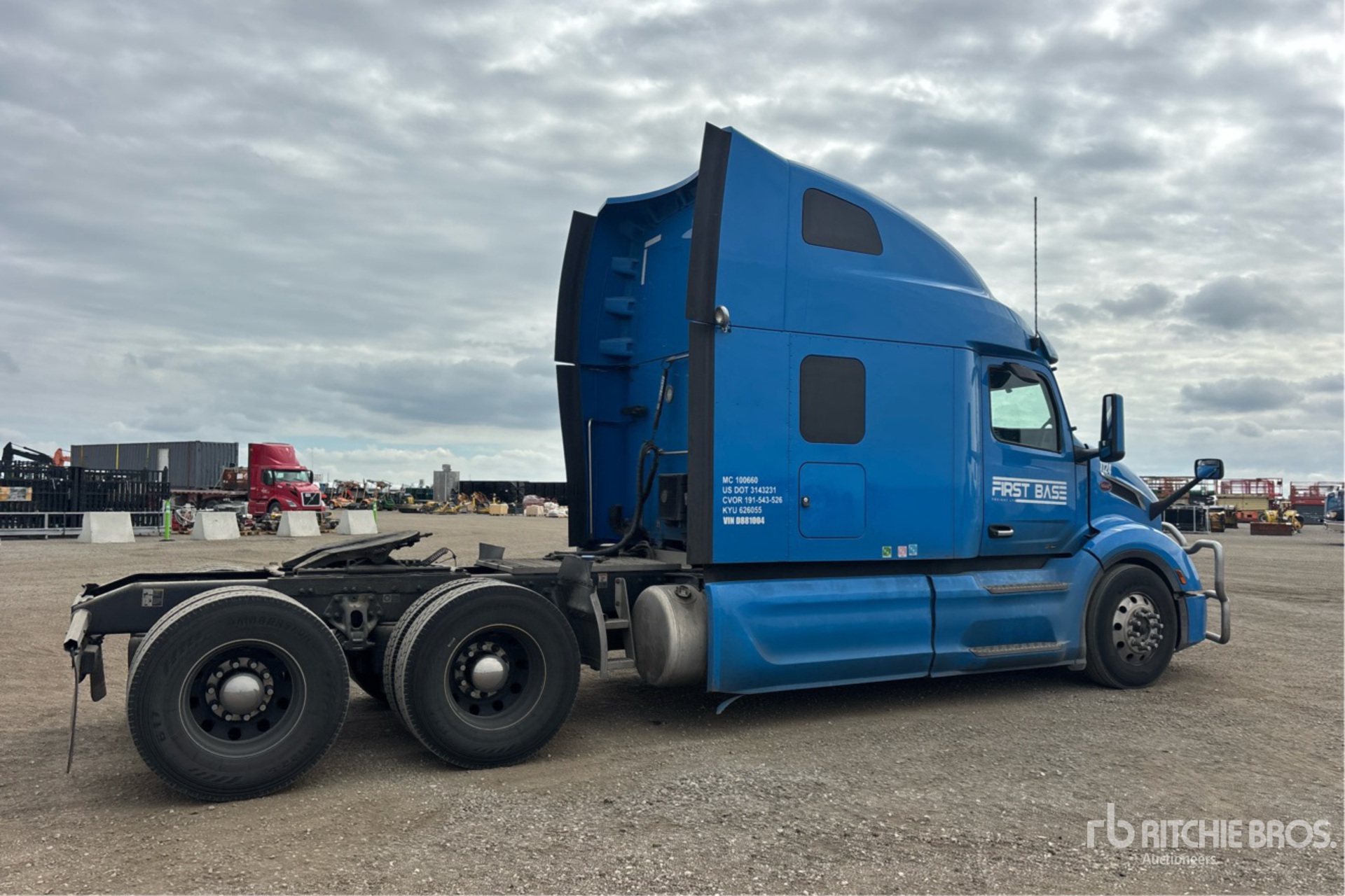 2023 Peterbilt 579