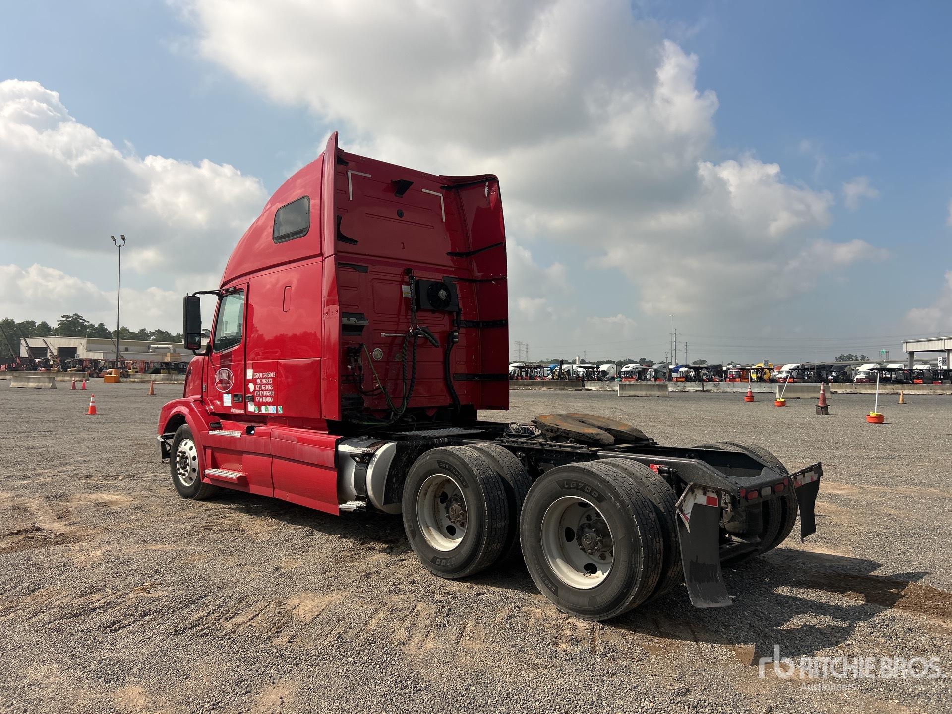 2014 Volvo VNL