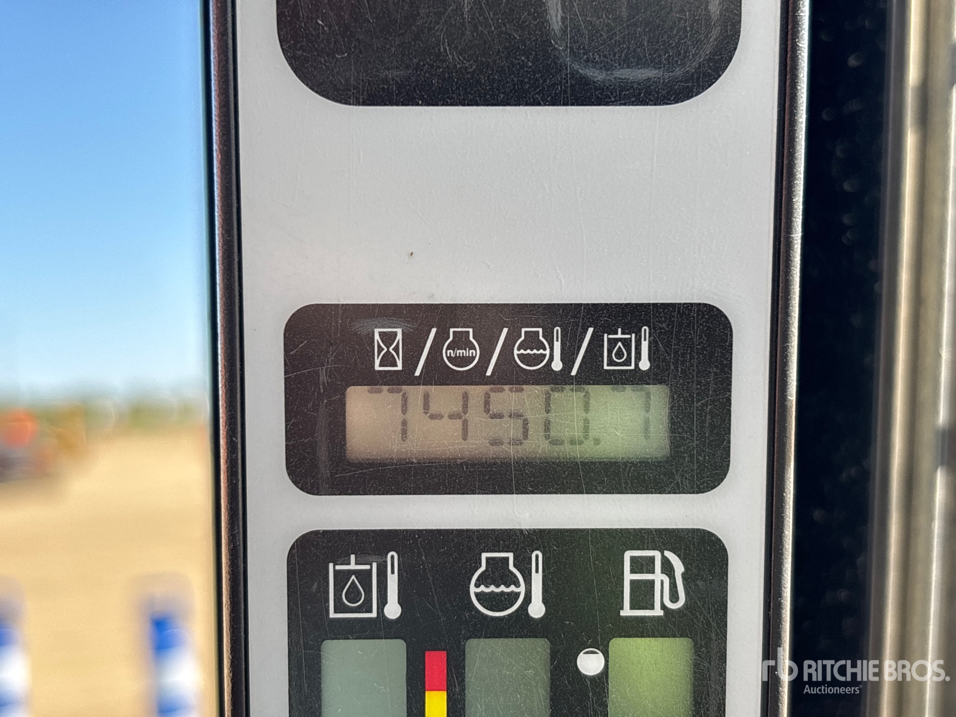 2012 New Holland L230