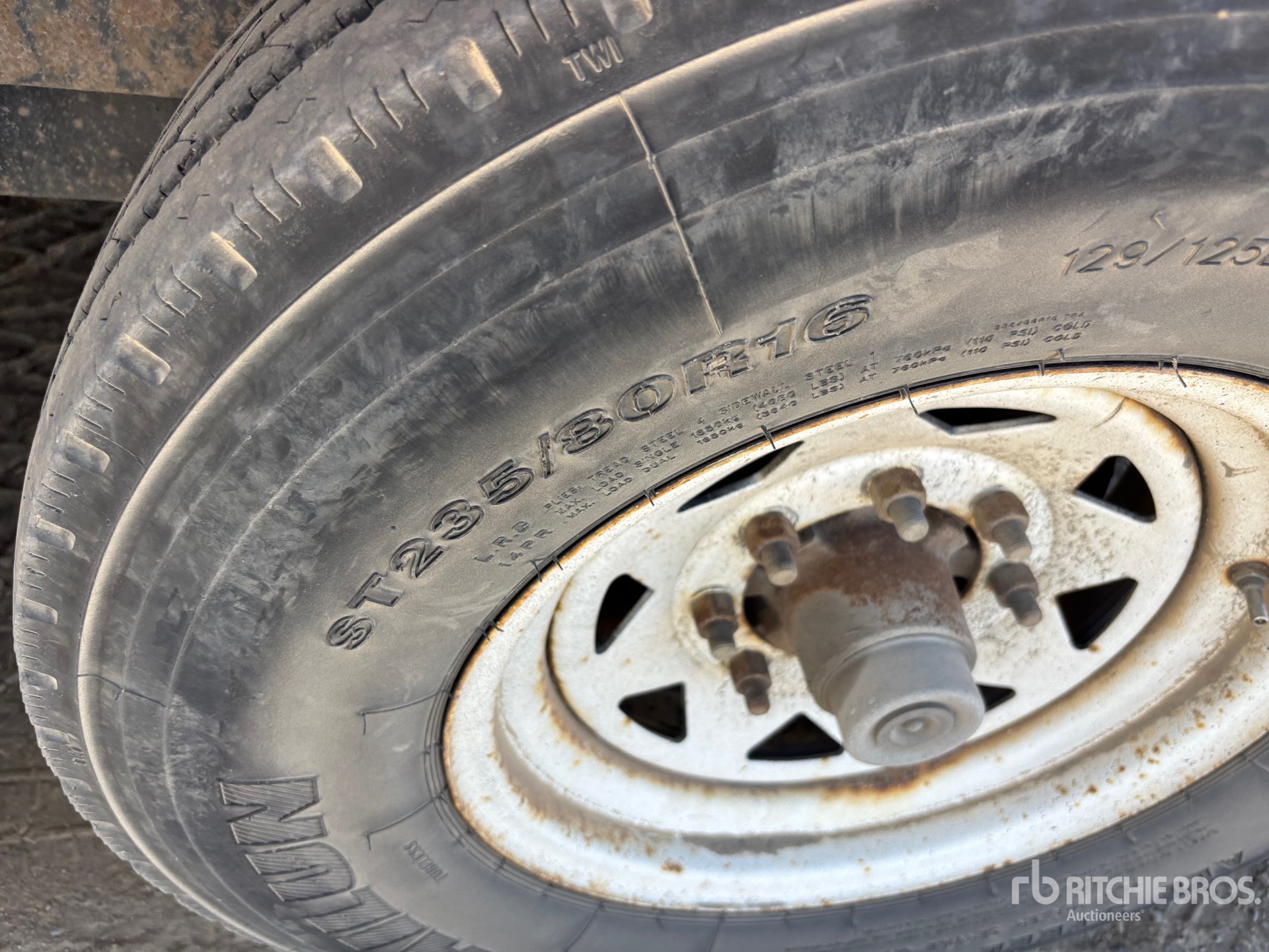 2013 Load Trail CC8018072