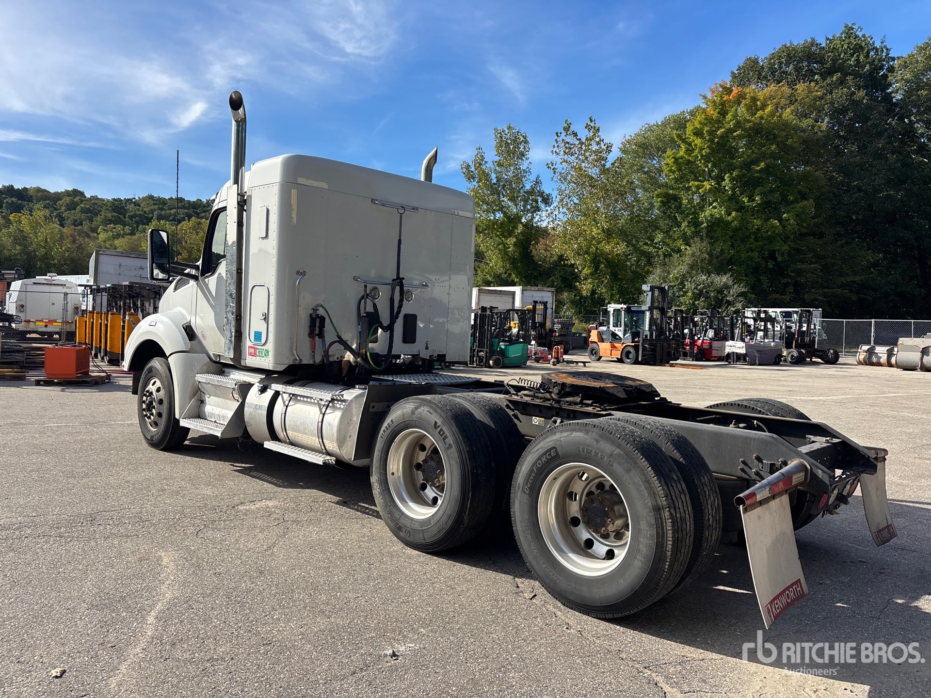 2022 Kenworth T880
