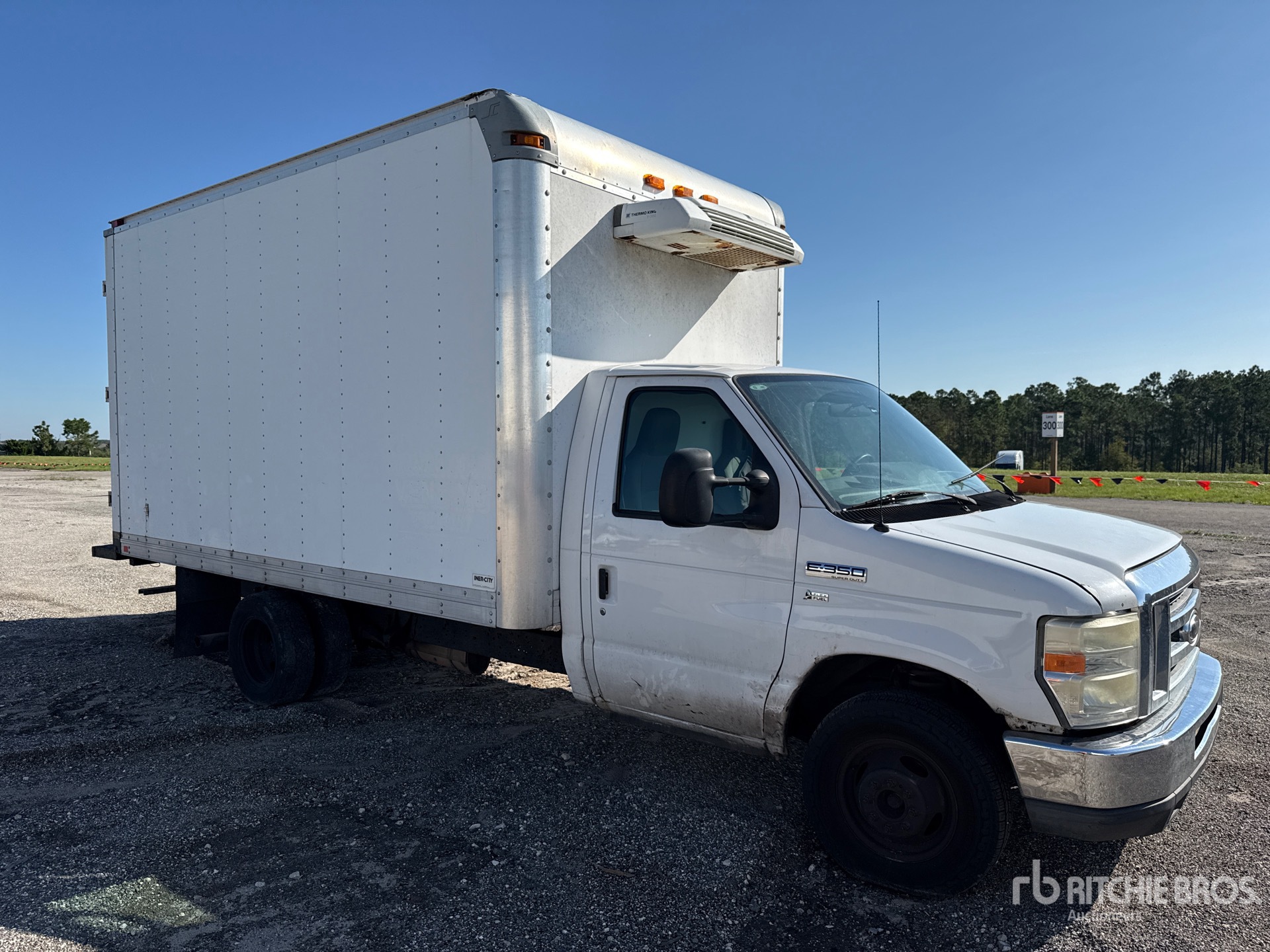 2011 Ford E-350