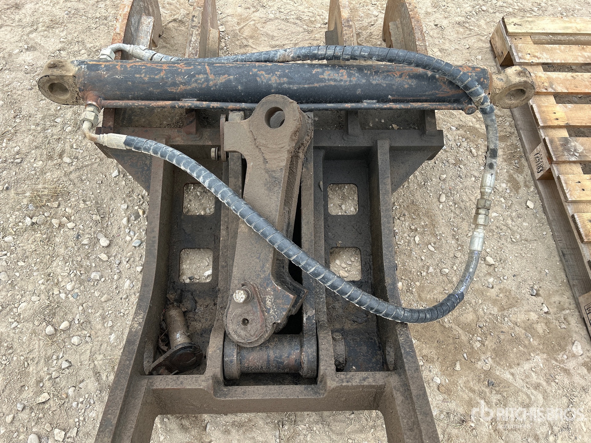 H&H 72 in Hydraulic