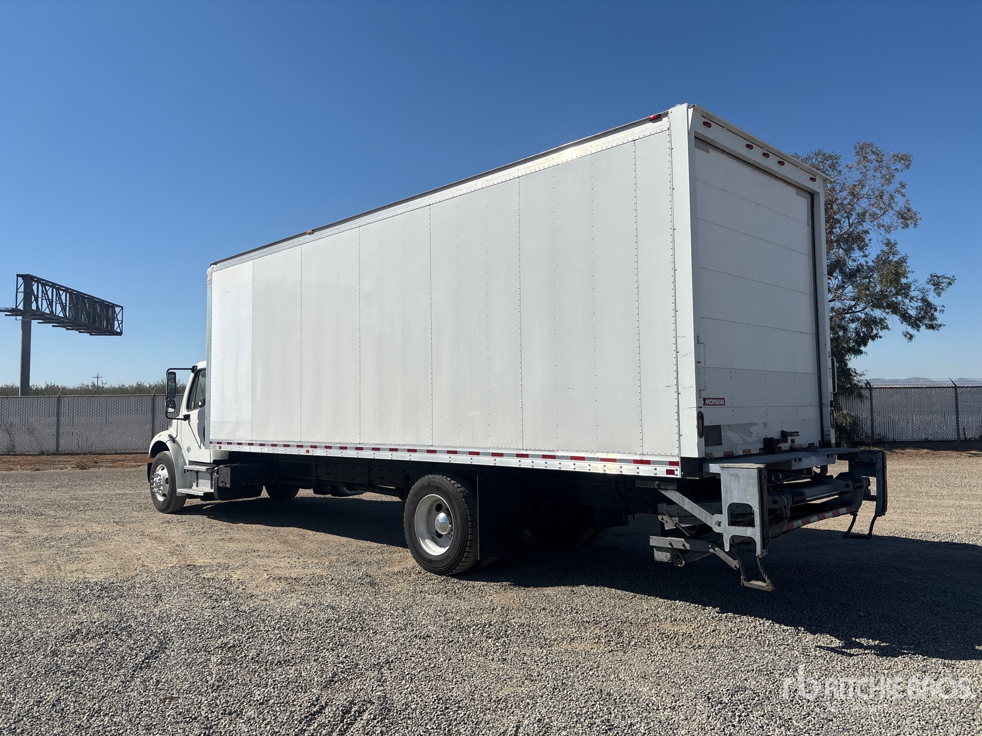 2019 Freightliner M2 106