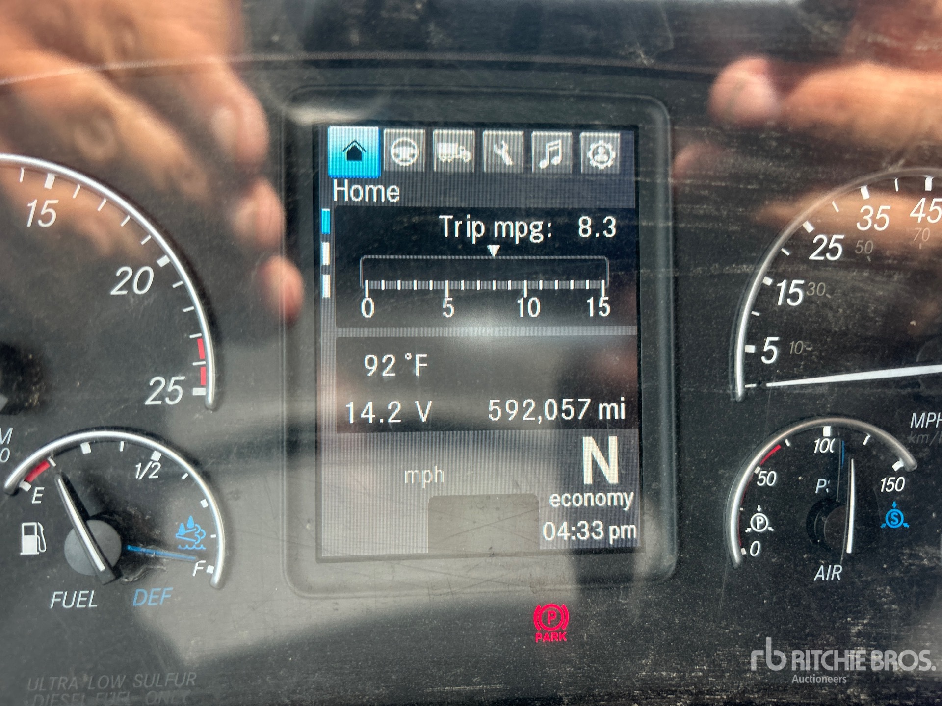 2021 Freightliner CASCADIA 126