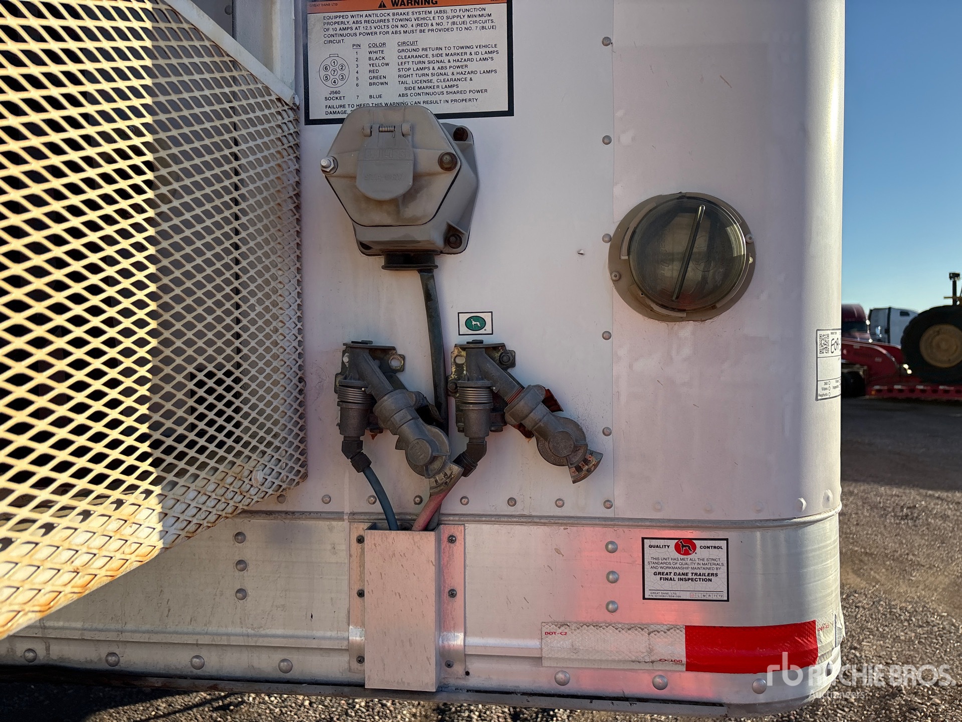 2002 Great Dane 7311TJDSA53