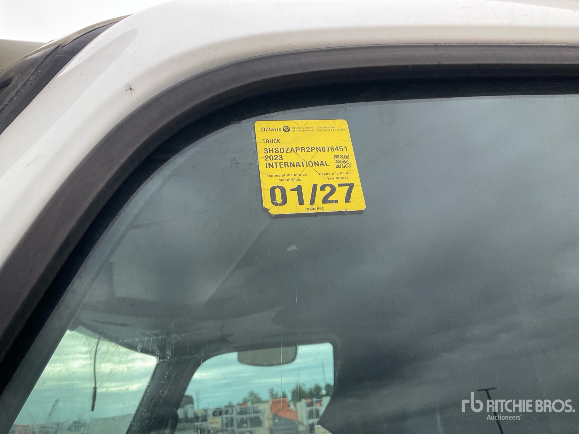 2023 International LT625