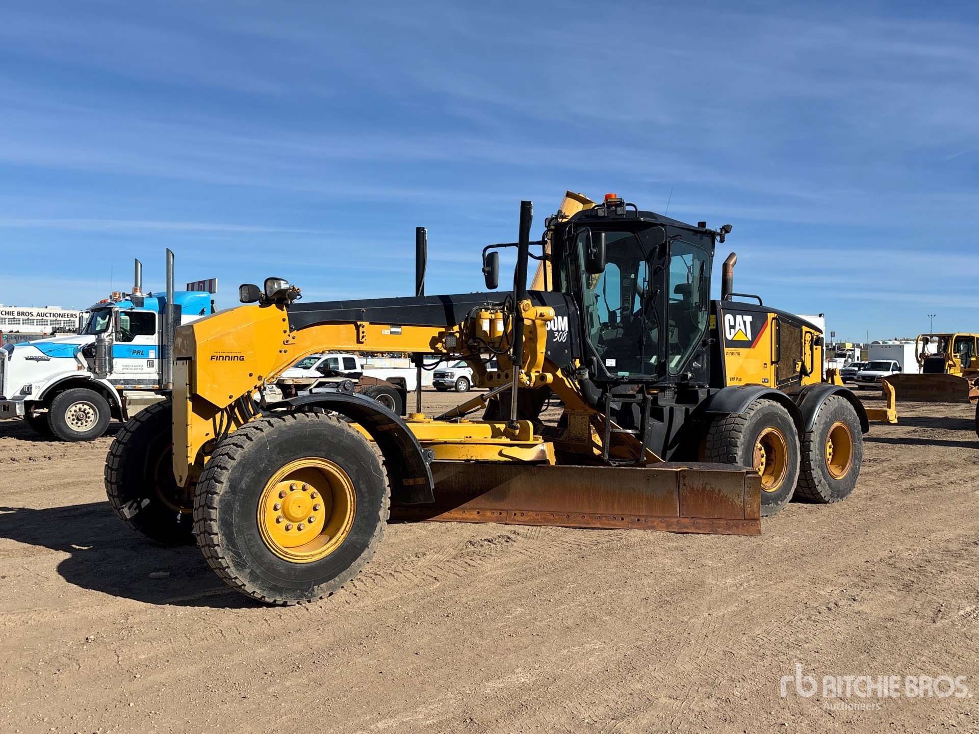 Photo of 2015 Caterpillar 160M VHP PLUS
